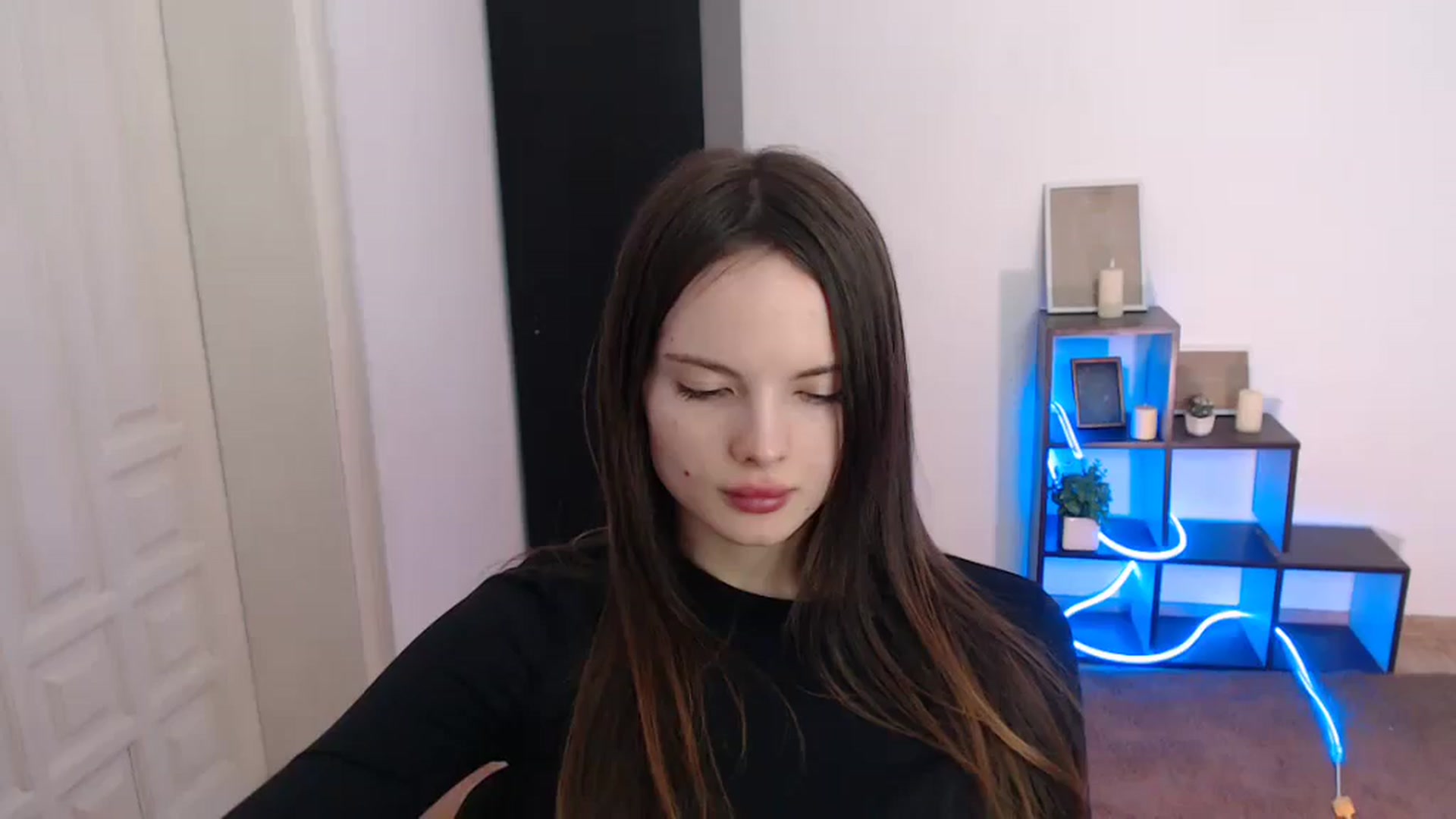 Gallery image thumbnail from Ariella_ari's myfreecams stream on, 01/11/2026, 16:21 image 7 of 20