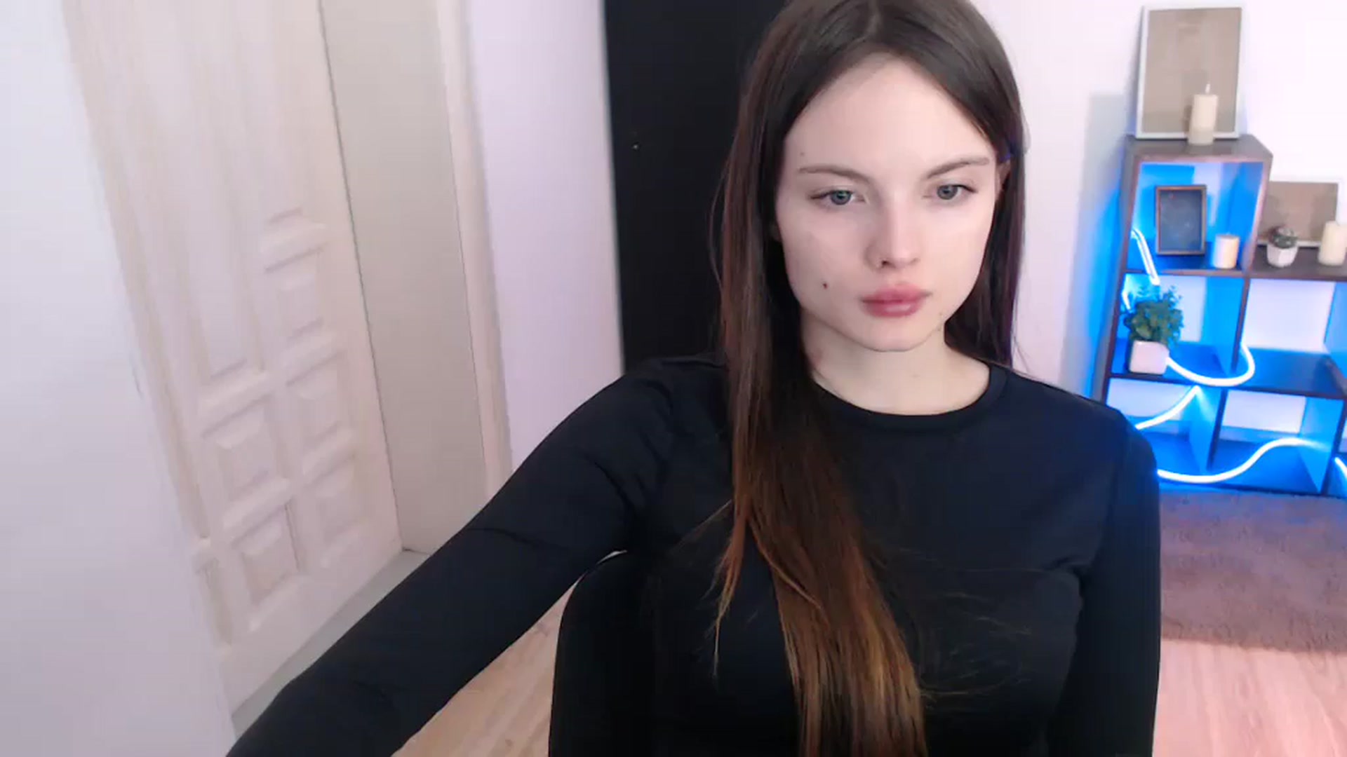 Gallery image thumbnail from Ariella_ari's myfreecams stream on, 01/11/2026, 16:21 image 1 of 20