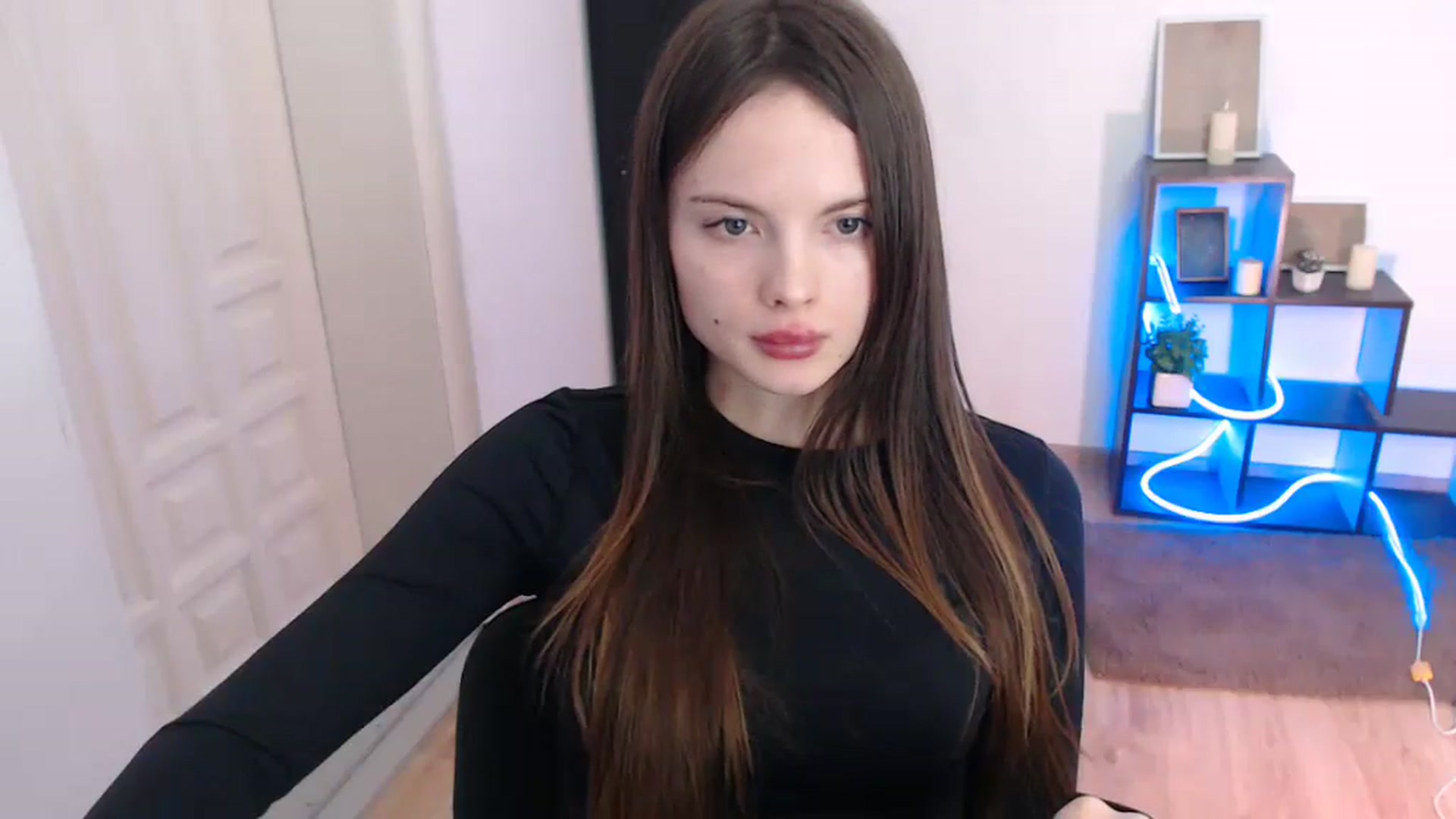Gallery image thumbnail from Ariella_ari's myfreecams stream on, 01/11/2026, 18:43 image 4 of 20