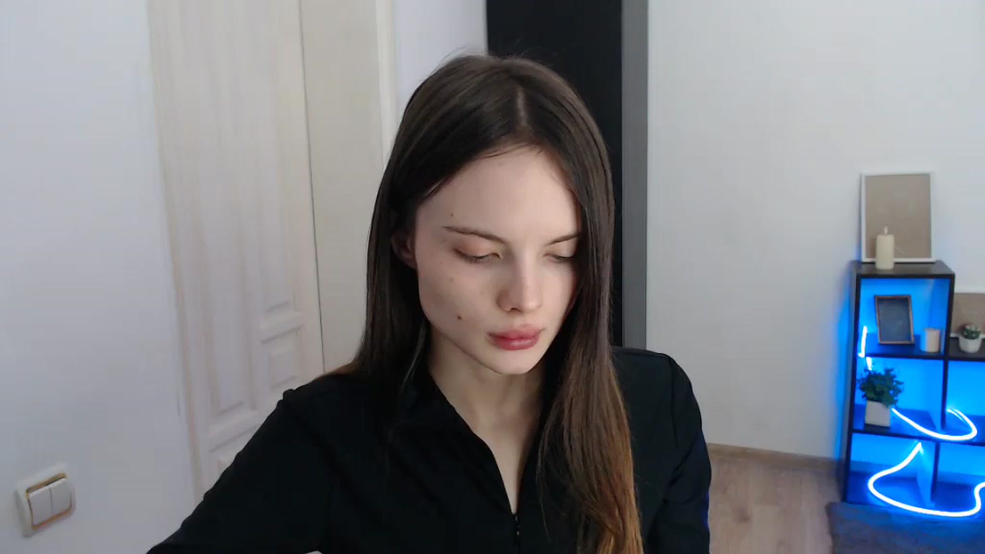 Gallery image thumbnail from Ariella_ari's myfreecams stream on, 01/20/2026, 12:33 image 3 of 20