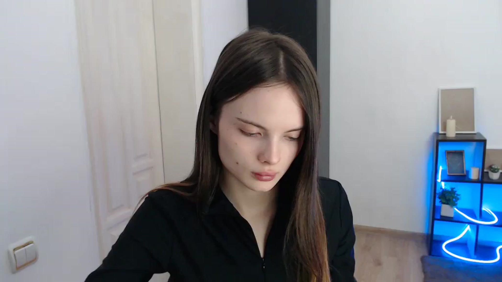Gallery image thumbnail from Ariella_ari's myfreecams stream on, 01/20/2026, 12:33 image 5 of 20