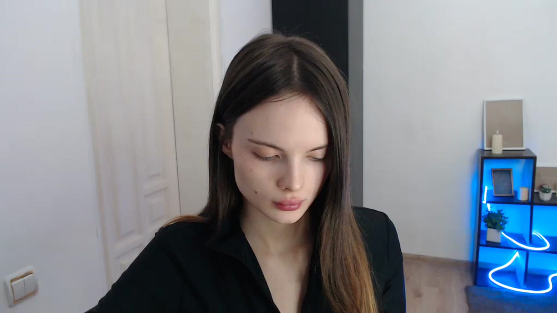 Gallery image thumbnail from Ariella_ari's myfreecams stream on, 01/20/2026, 12:33 image 19 of 20