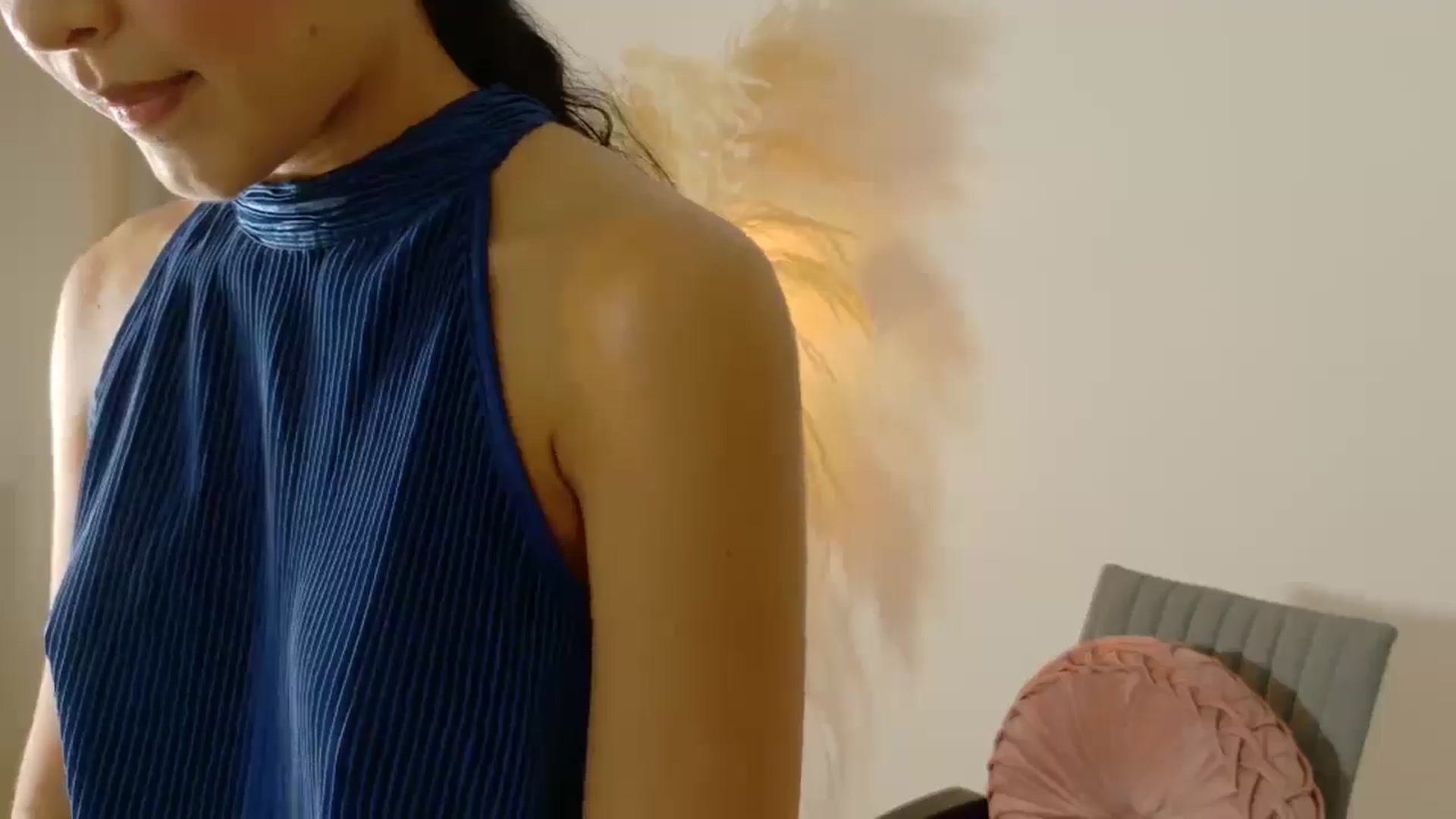Gallery image thumbnail from Arielle_1's myfreecams stream on, 08/17/2025, 23:50 image 14 of 20