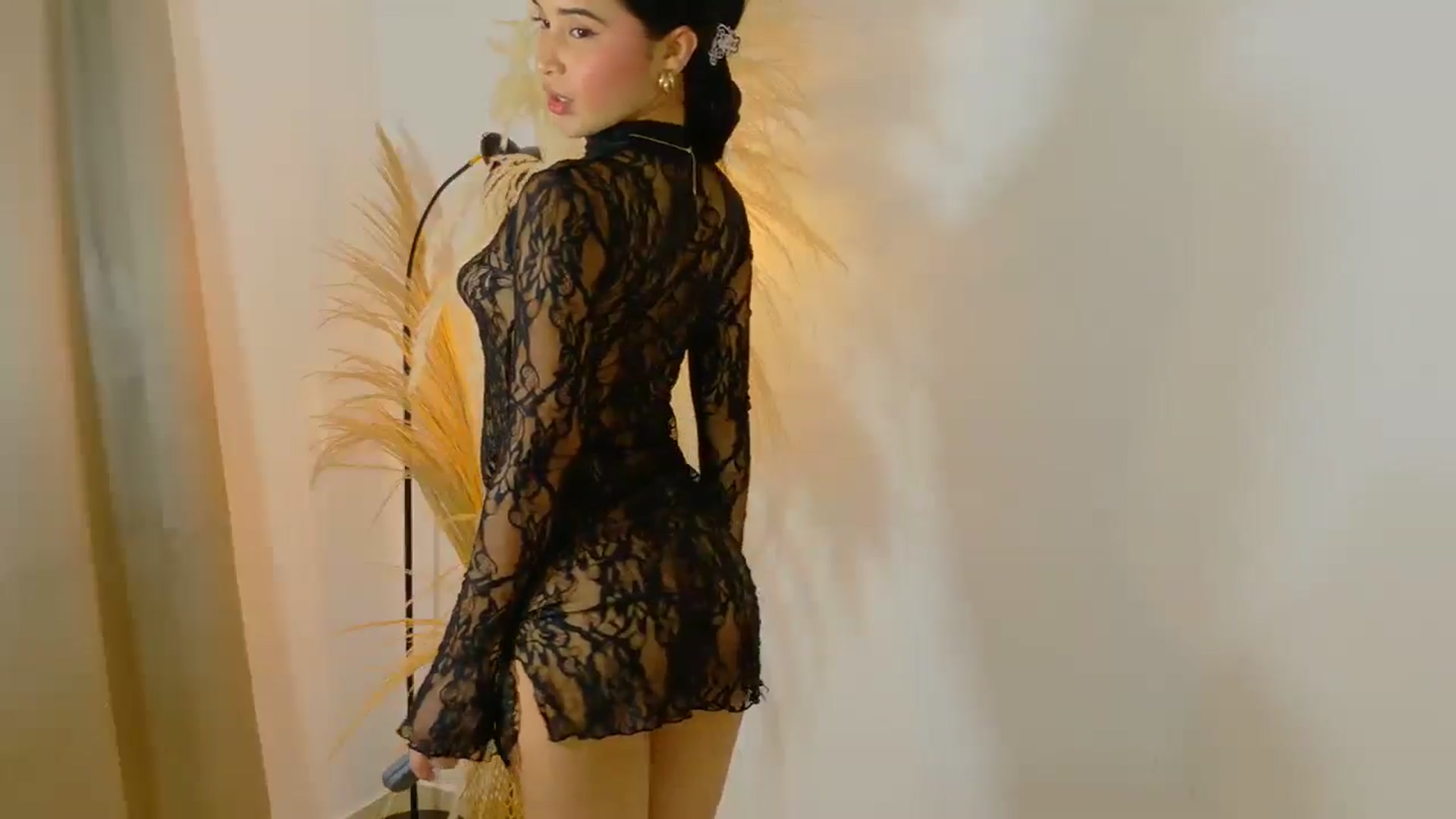 Gallery image thumbnail from Arielle_1's myfreecams stream on, 08/22/2025, 23:44 image 2 of 20