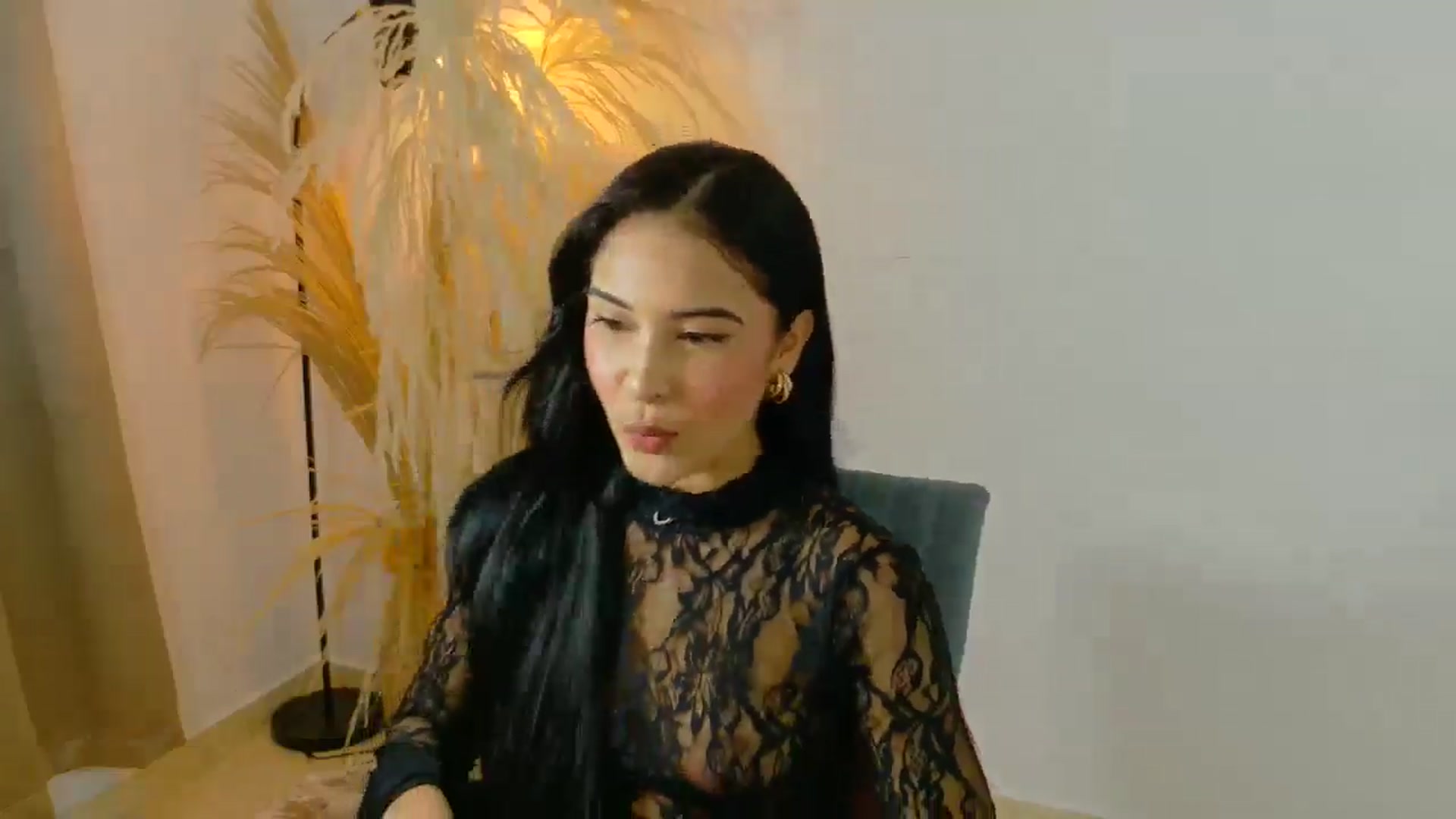 Gallery image thumbnail from Arielle_1's myfreecams stream on, 08/23/2025, 01:19 image 3 of 20