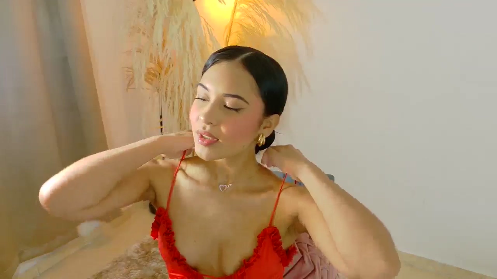 Gallery image thumbnail from Arielle_1's myfreecams stream on, 08/23/2025, 23:08 image 8 of 20