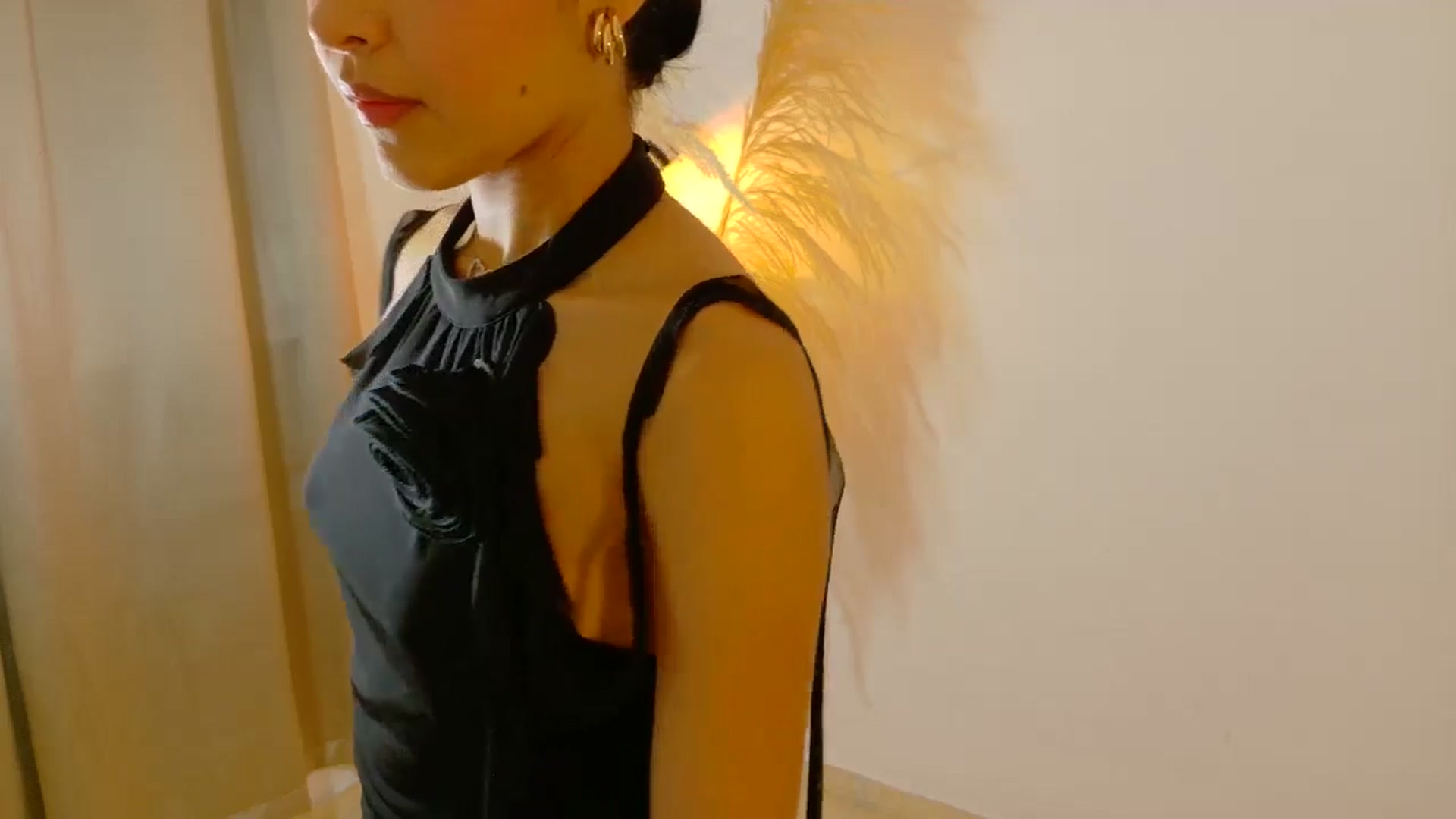 Gallery image thumbnail from Arielle_1's myfreecams stream on, 08/25/2025, 21:59 image 20 of 20