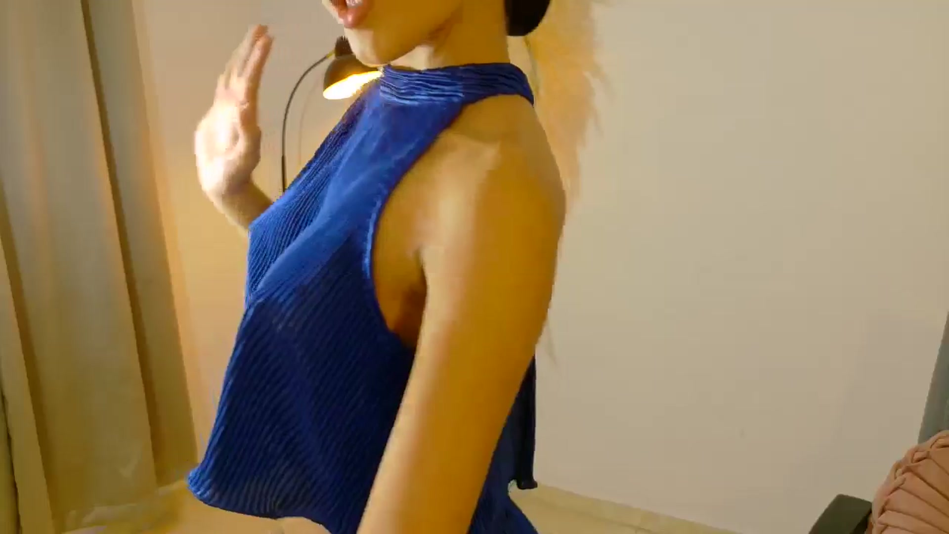 Gallery image thumbnail from Arielle_1's myfreecams stream on, 09/01/2025, 23:32 image 2 of 20