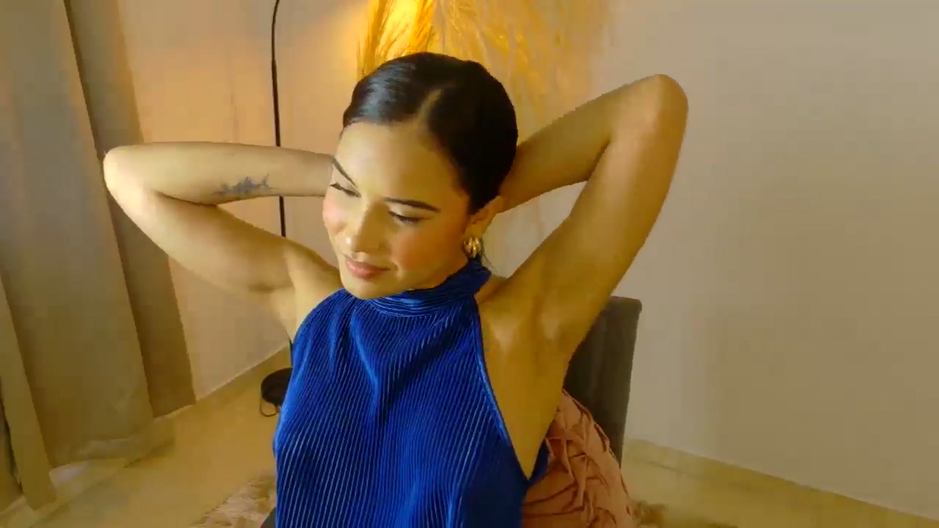 Gallery image thumbnail from Arielle_1's myfreecams stream on, 09/01/2025, 23:32 image 6 of 20