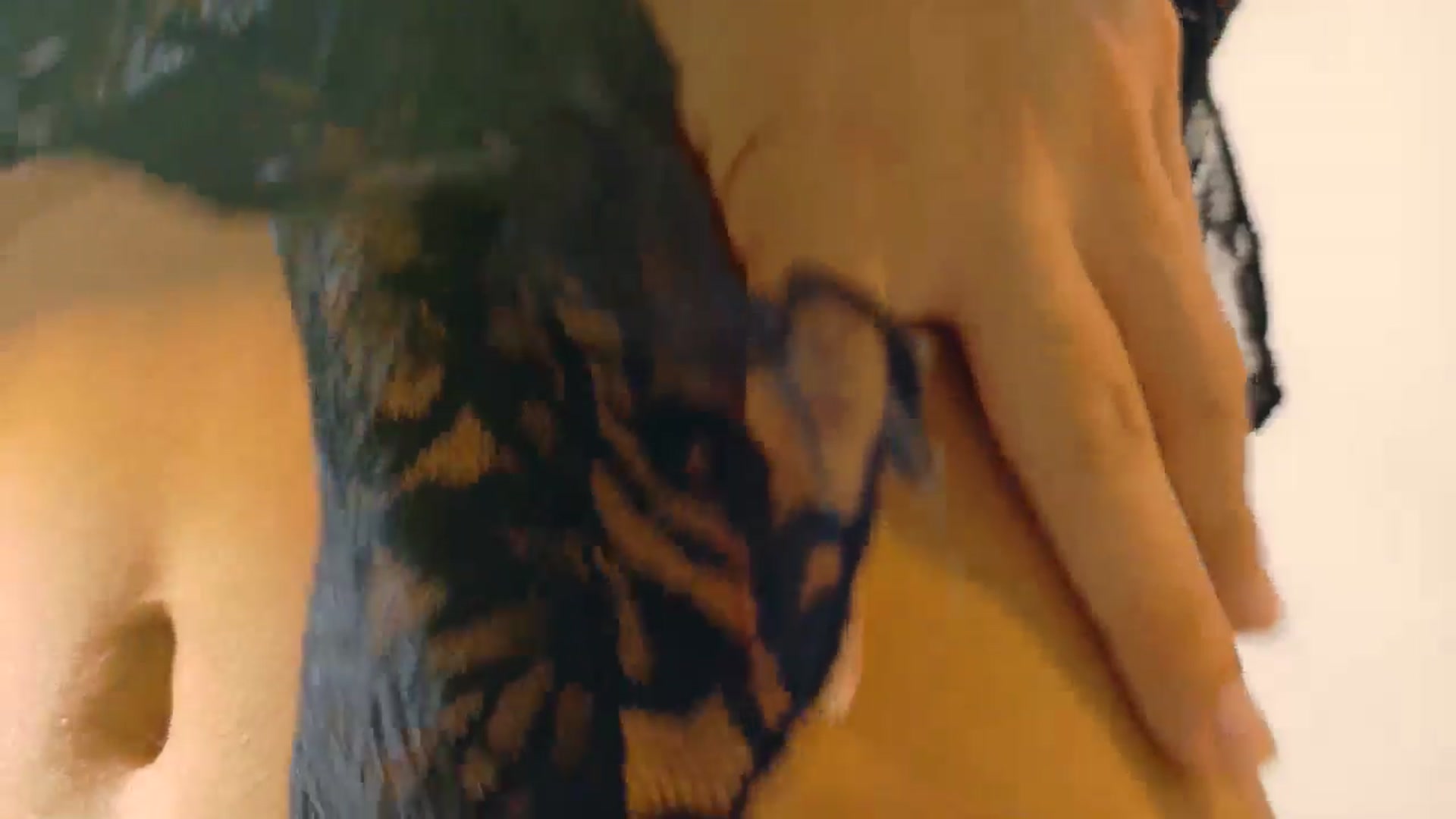 Gallery image thumbnail from Arielle_1's myfreecams stream on, 09/03/2025, 24:15 image 8 of 20