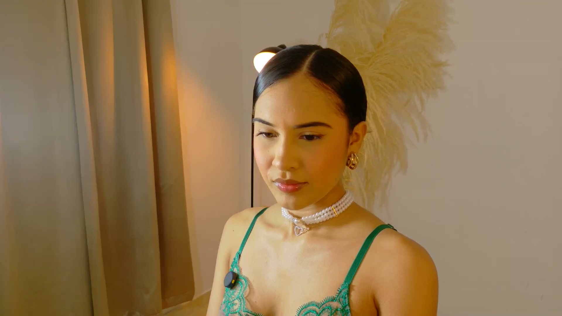 Gallery image thumbnail from Arielle_1's myfreecams stream on, 09/08/2025, 24:05 image 5 of 20