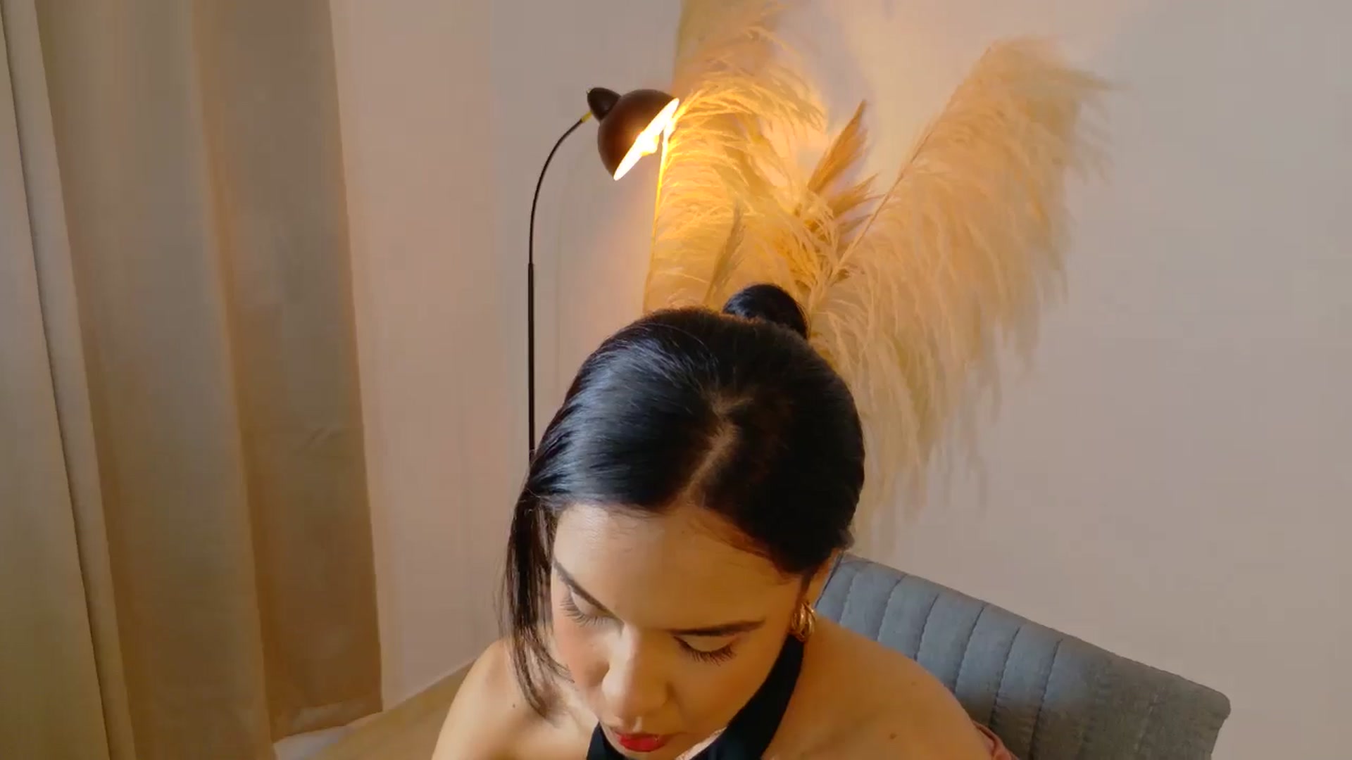 Gallery image thumbnail from Arielle_1's myfreecams stream on, 09/20/2025, 24:03 image 5 of 20