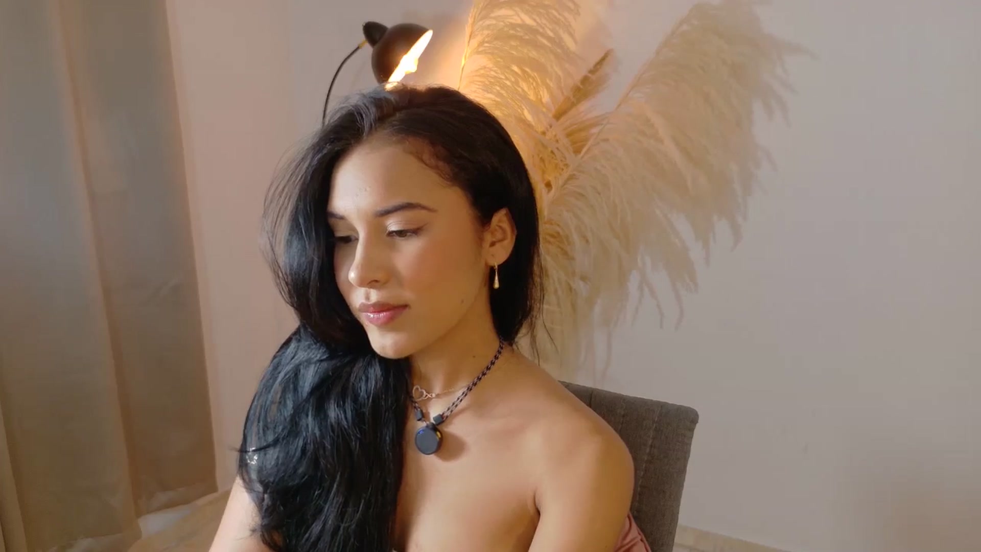 Gallery image thumbnail from Arielle_1's myfreecams stream on, 09/22/2025, 23:58 image 16 of 20