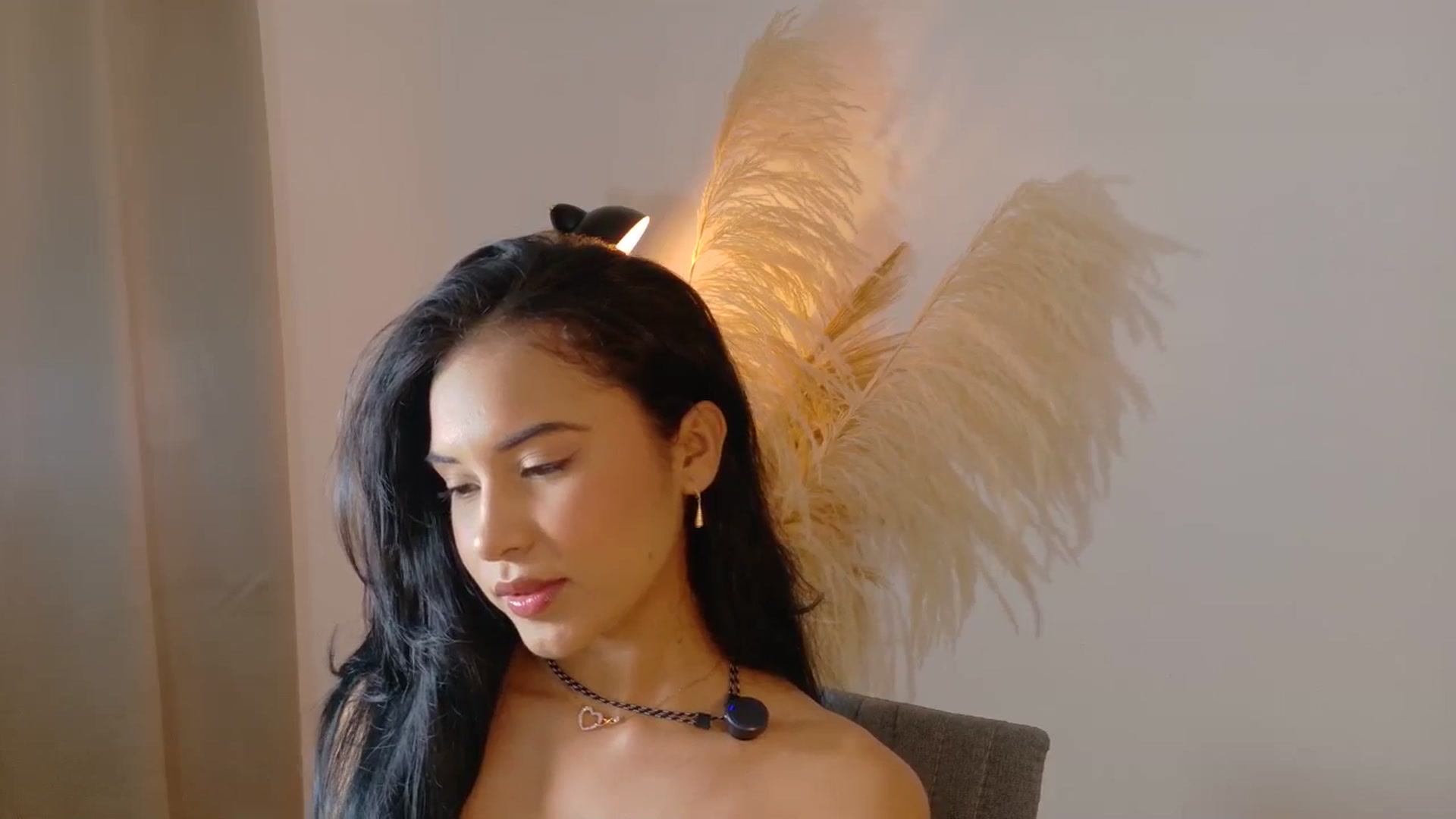 Gallery image thumbnail from Arielle_1's myfreecams stream on, 09/22/2025, 23:58 image 13 of 20