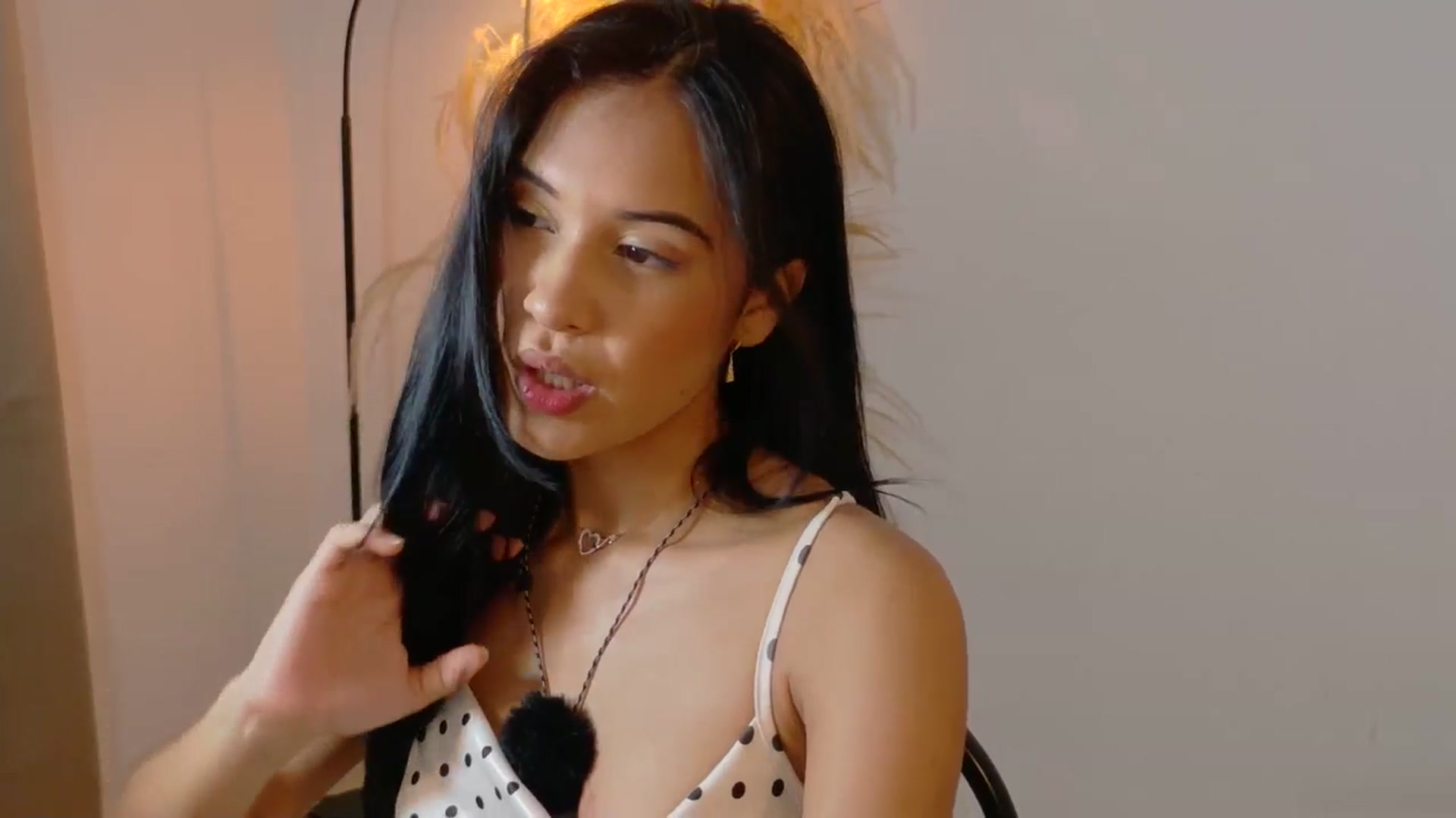 Gallery image thumbnail from Arielle_1's myfreecams stream on, 09/27/2025, 01:04 image 20 of 20