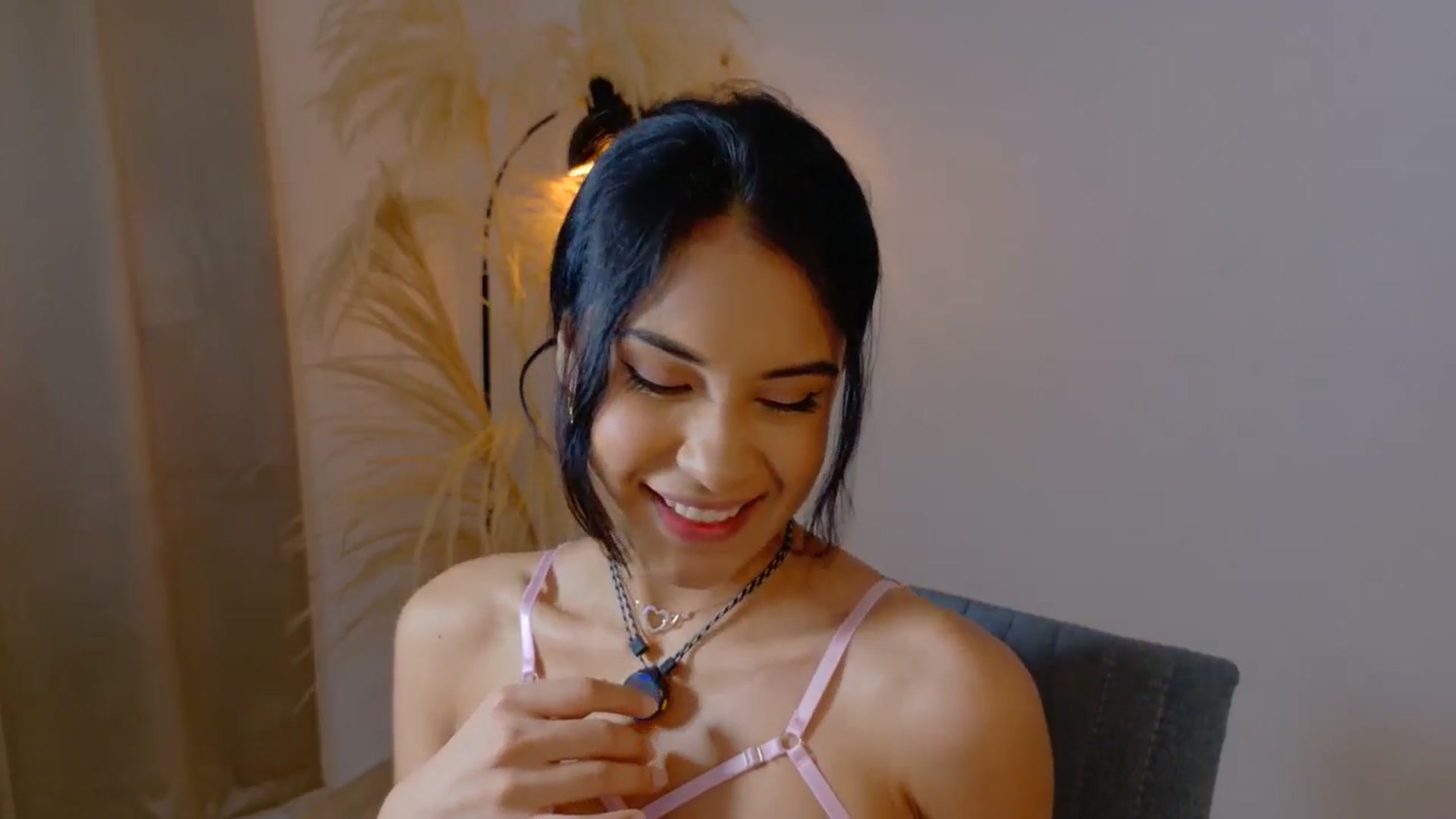 Gallery image thumbnail from Arielle_1's myfreecams stream on, 10/11/2025, 02:03 image 3 of 20