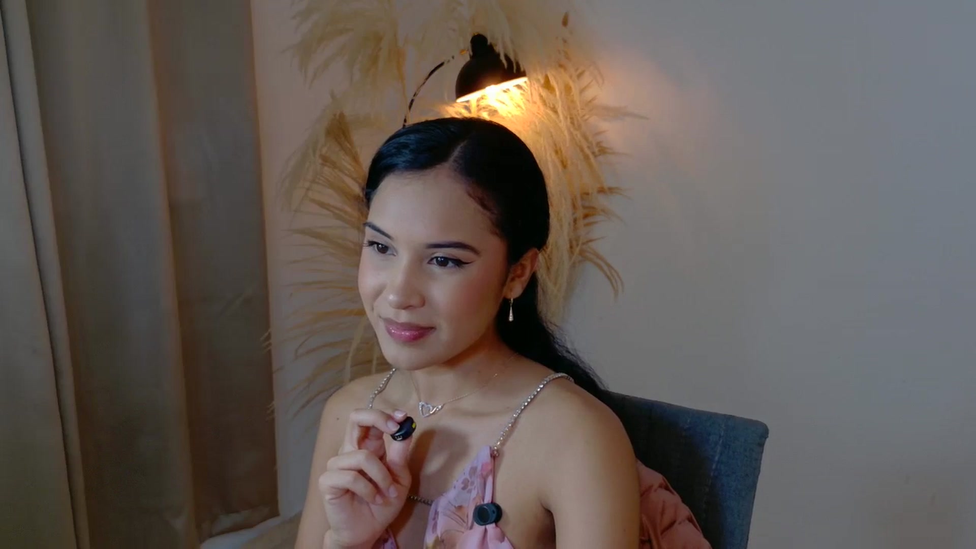 Gallery image thumbnail from Arielle_1's myfreecams stream on, 10/11/2025, 22:38 image 8 of 20