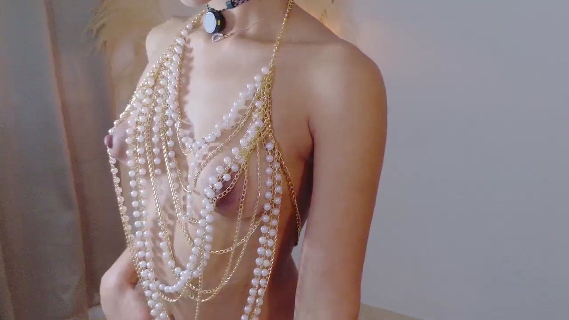 Gallery image thumbnail from Arielle_1's myfreecams stream on, 10/13/2025, 23:08 image 3 of 20