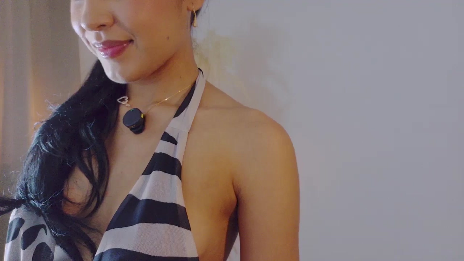 Gallery image thumbnail from Arielle_1's myfreecams stream on, 10/21/2025, 14:43 image 13 of 20