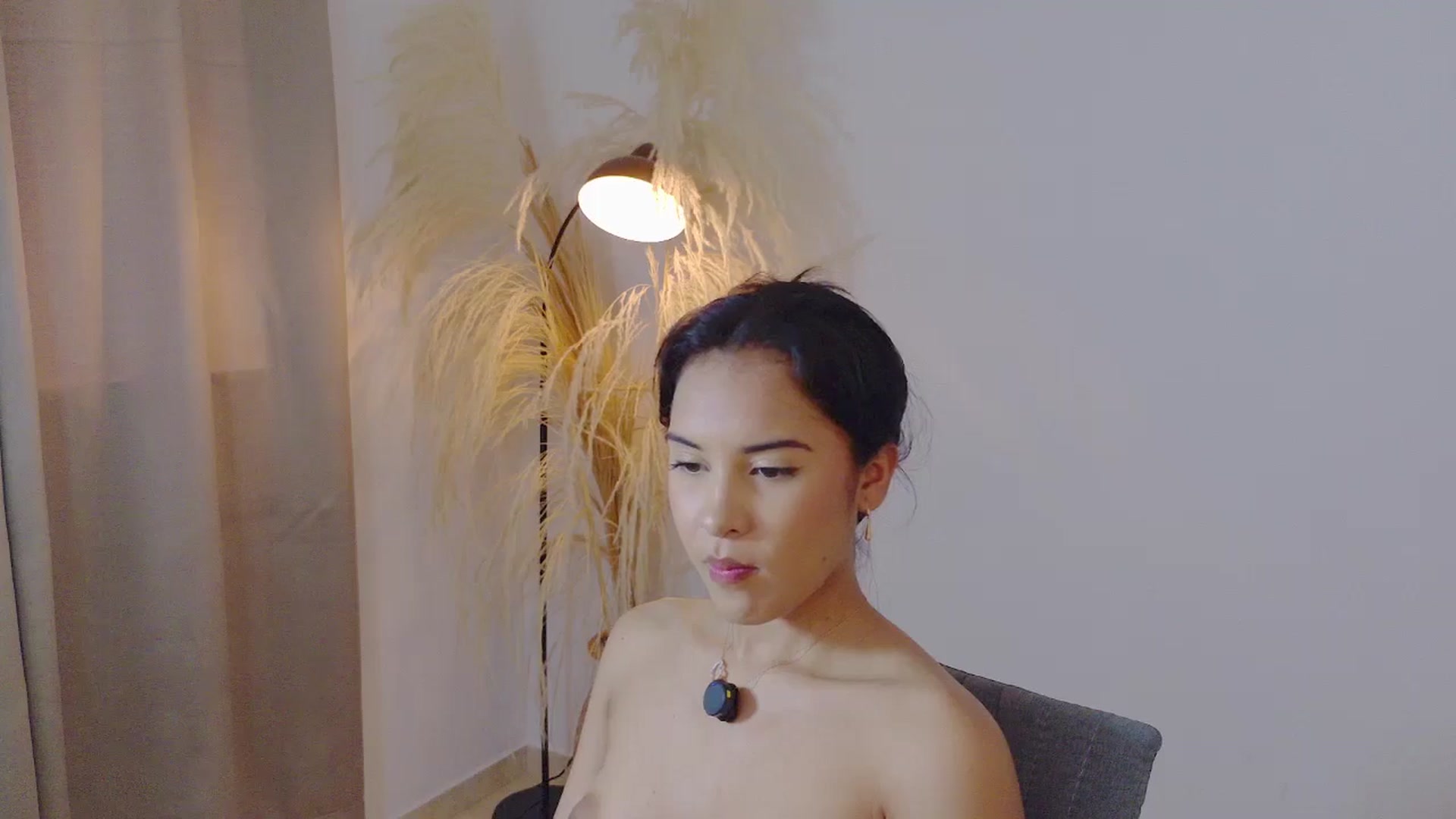 Gallery image thumbnail from Arielle_1's myfreecams stream on, 10/22/2025, 16:25 image 18 of 20