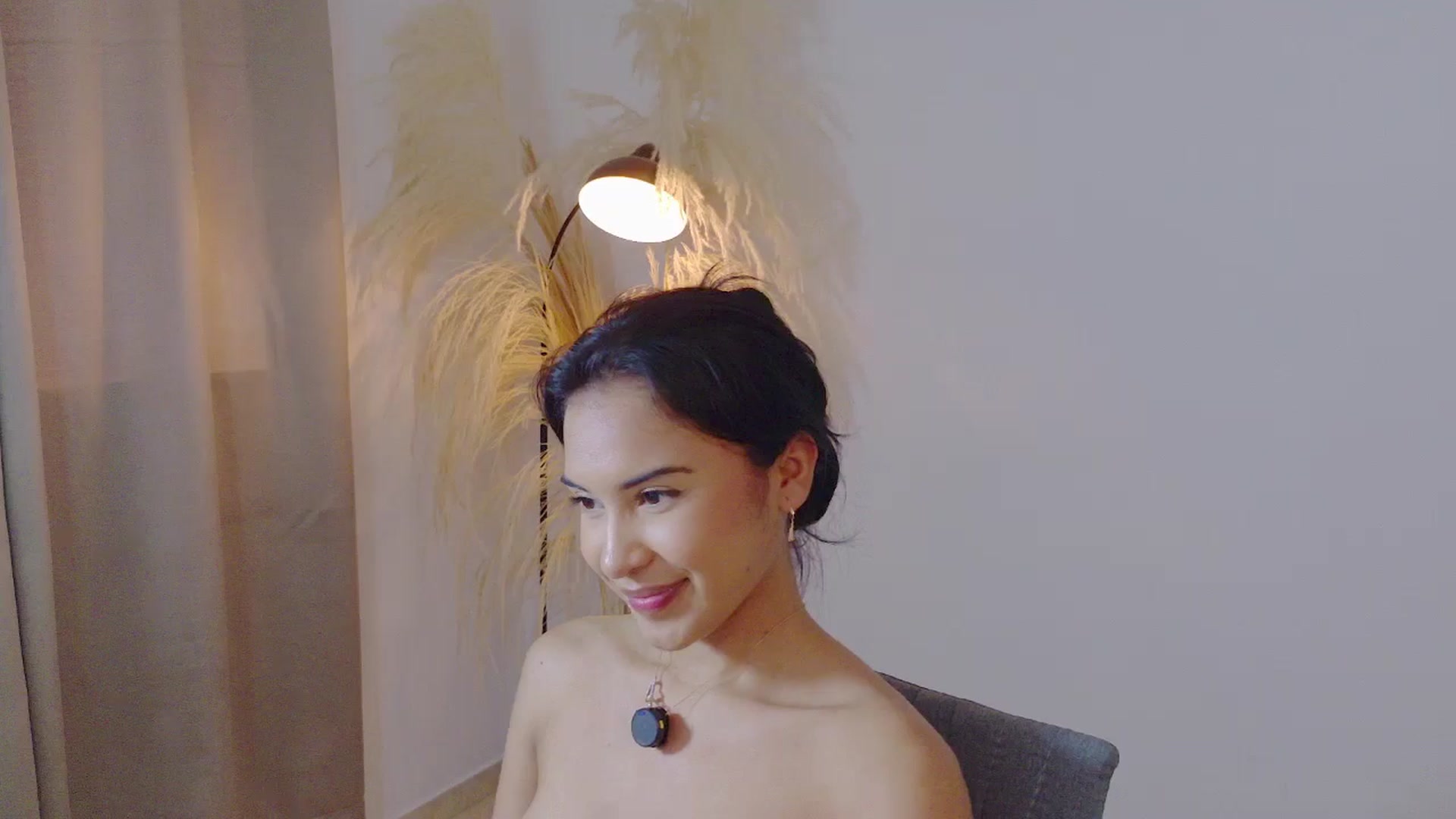 Gallery image thumbnail from Arielle_1's myfreecams stream on, 10/22/2025, 16:25 image 19 of 20