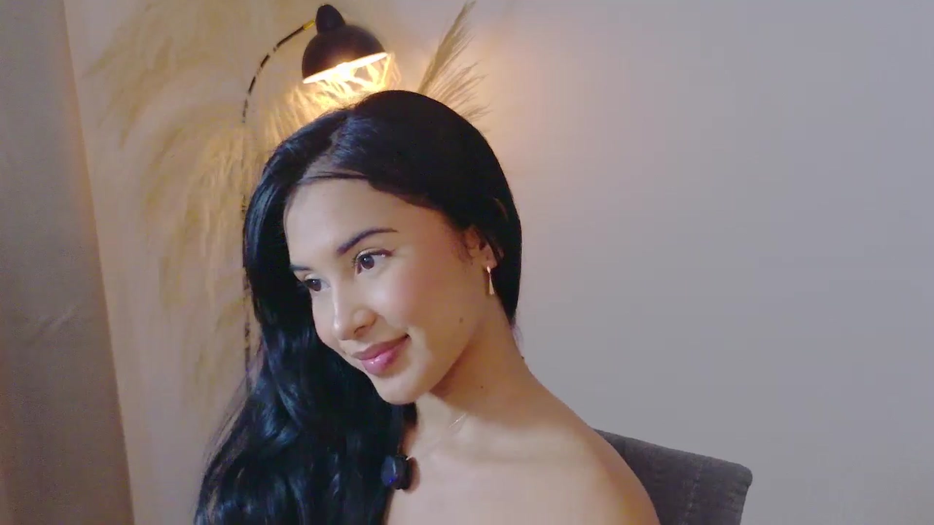 Gallery image thumbnail from Arielle_1's myfreecams stream on, 10/24/2025, 15:35 image 10 of 20
