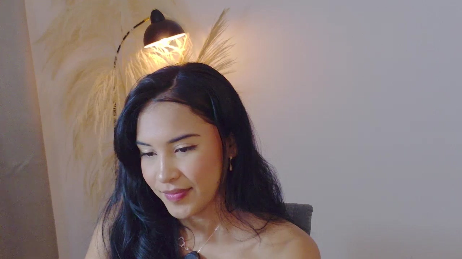Gallery image thumbnail from Arielle_1's myfreecams stream on, 10/24/2025, 15:35 image 6 of 20
