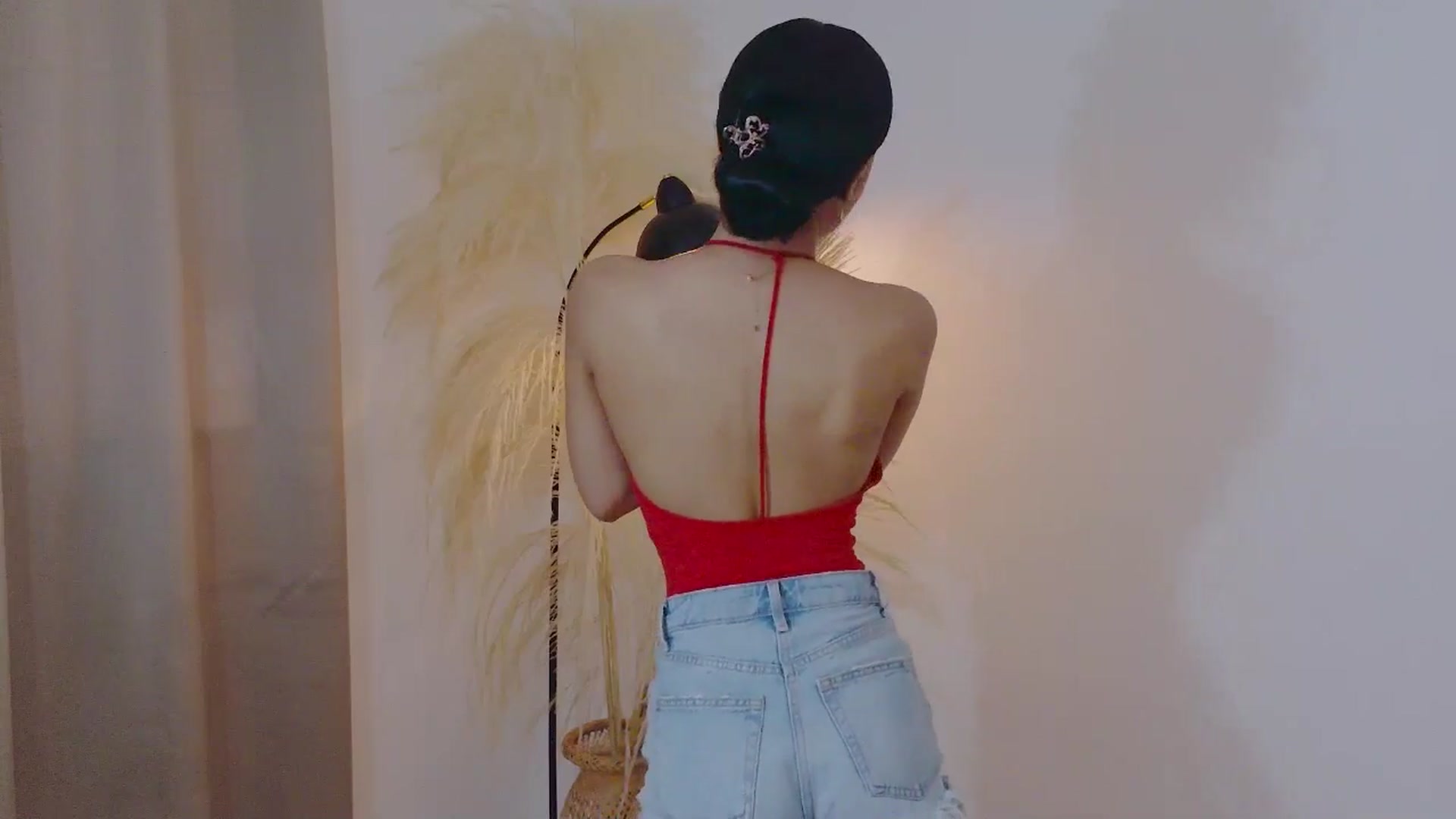 Gallery image thumbnail from Arielle_1's myfreecams stream on, 10/28/2025, 14:35 image 9 of 20