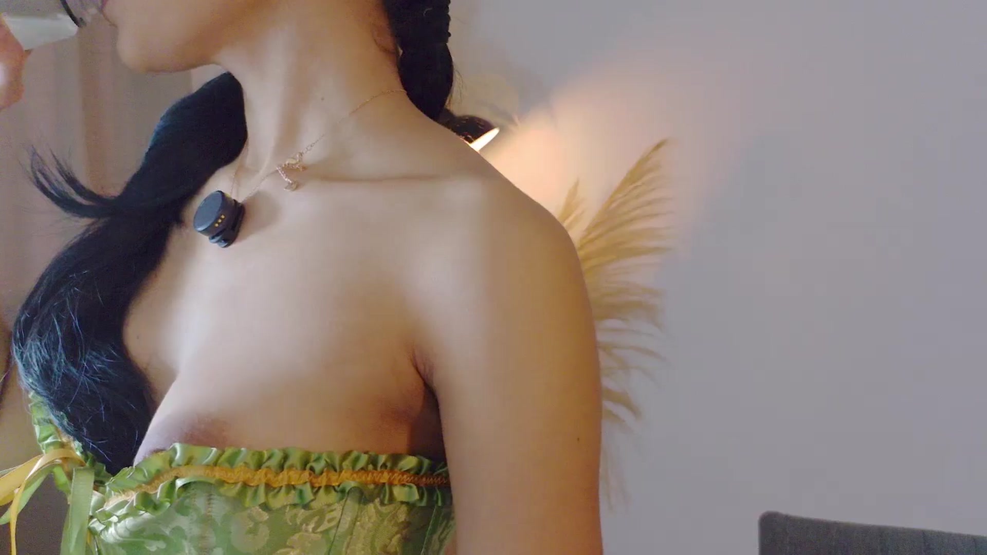 Gallery image thumbnail from Arielle_1's myfreecams stream on, 11/04/2025, 16:43 image 9 of 20