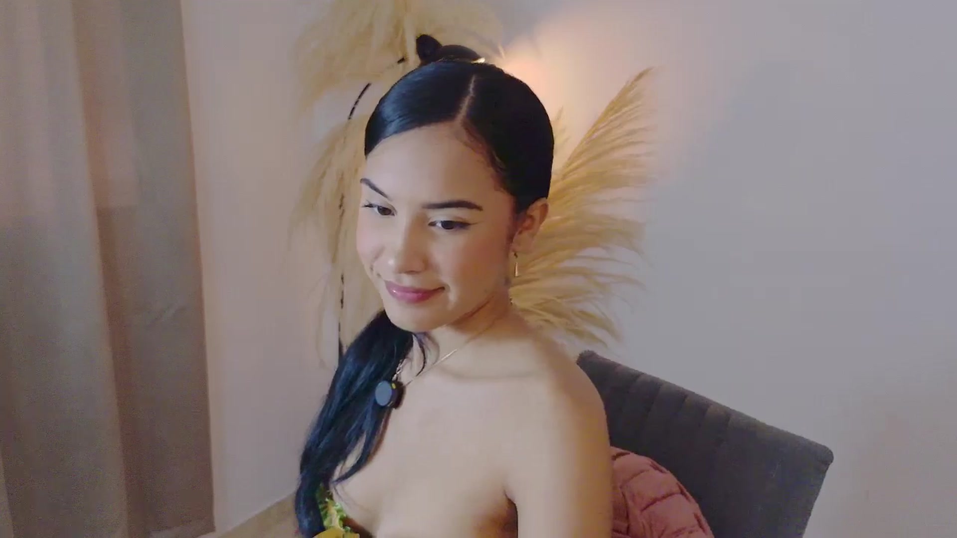 Gallery image thumbnail from Arielle_1's myfreecams stream on, 11/04/2025, 16:43 image 5 of 20