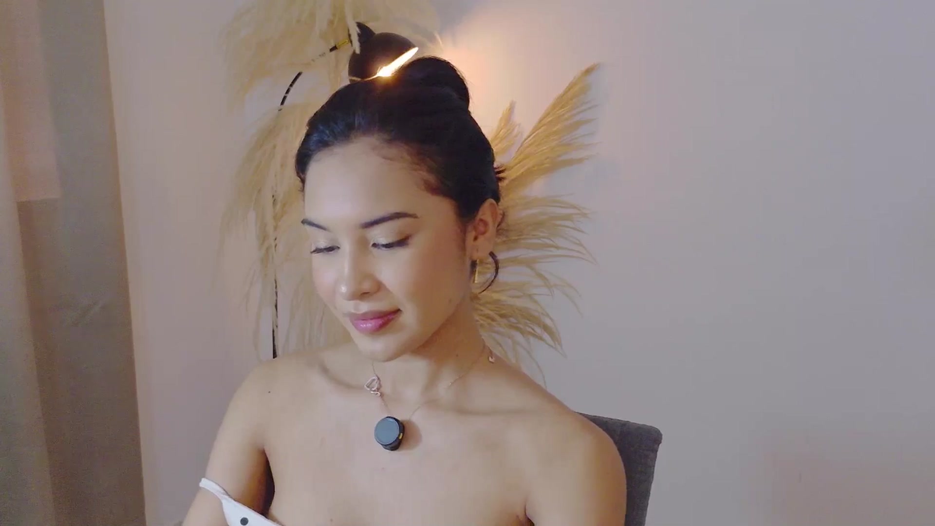Gallery image thumbnail from Arielle_1's myfreecams stream on, 11/08/2025, 16:09 image 18 of 20