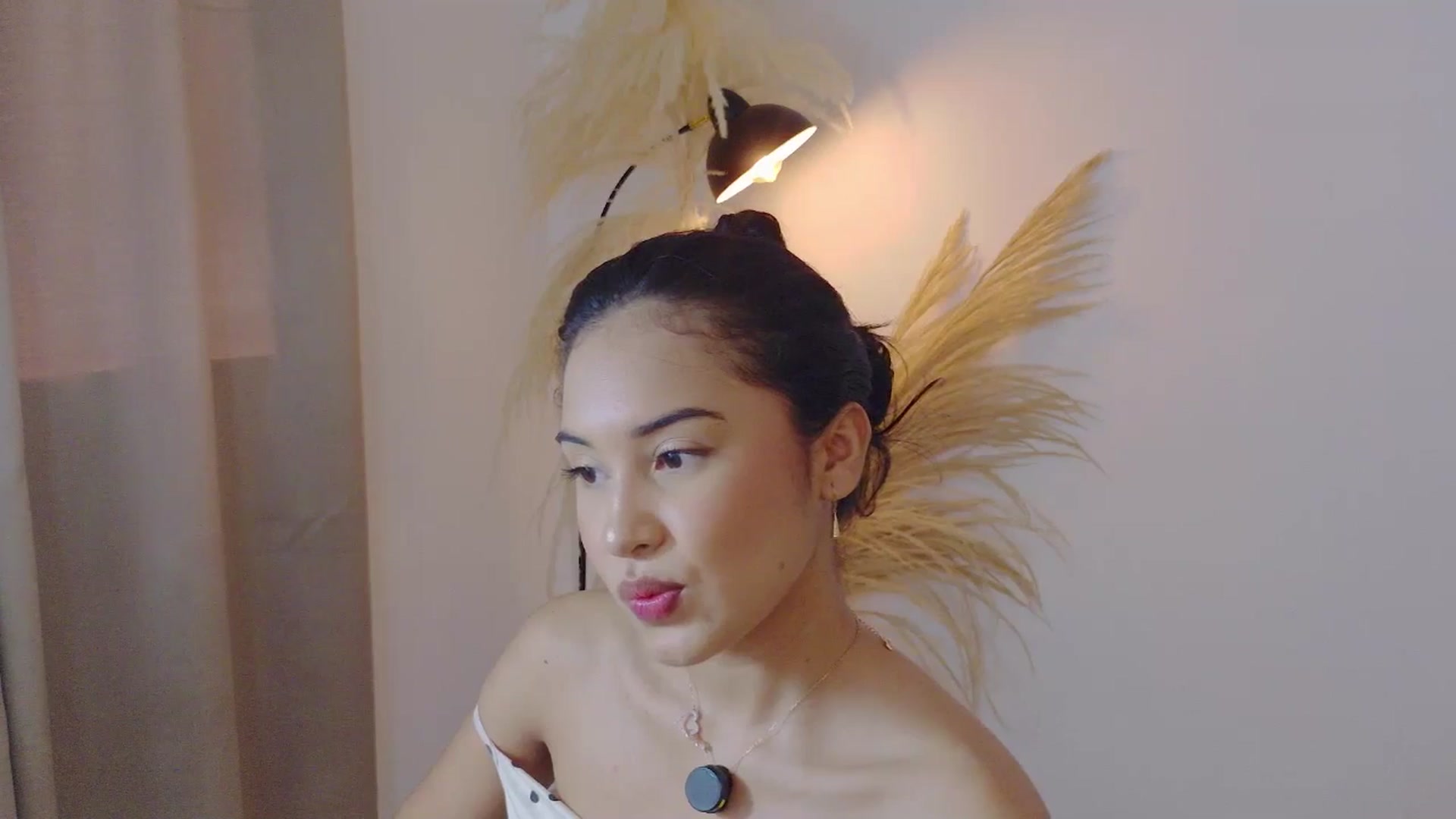 Gallery image thumbnail from Arielle_1's myfreecams stream on, 11/08/2025, 17:17 image 2 of 20