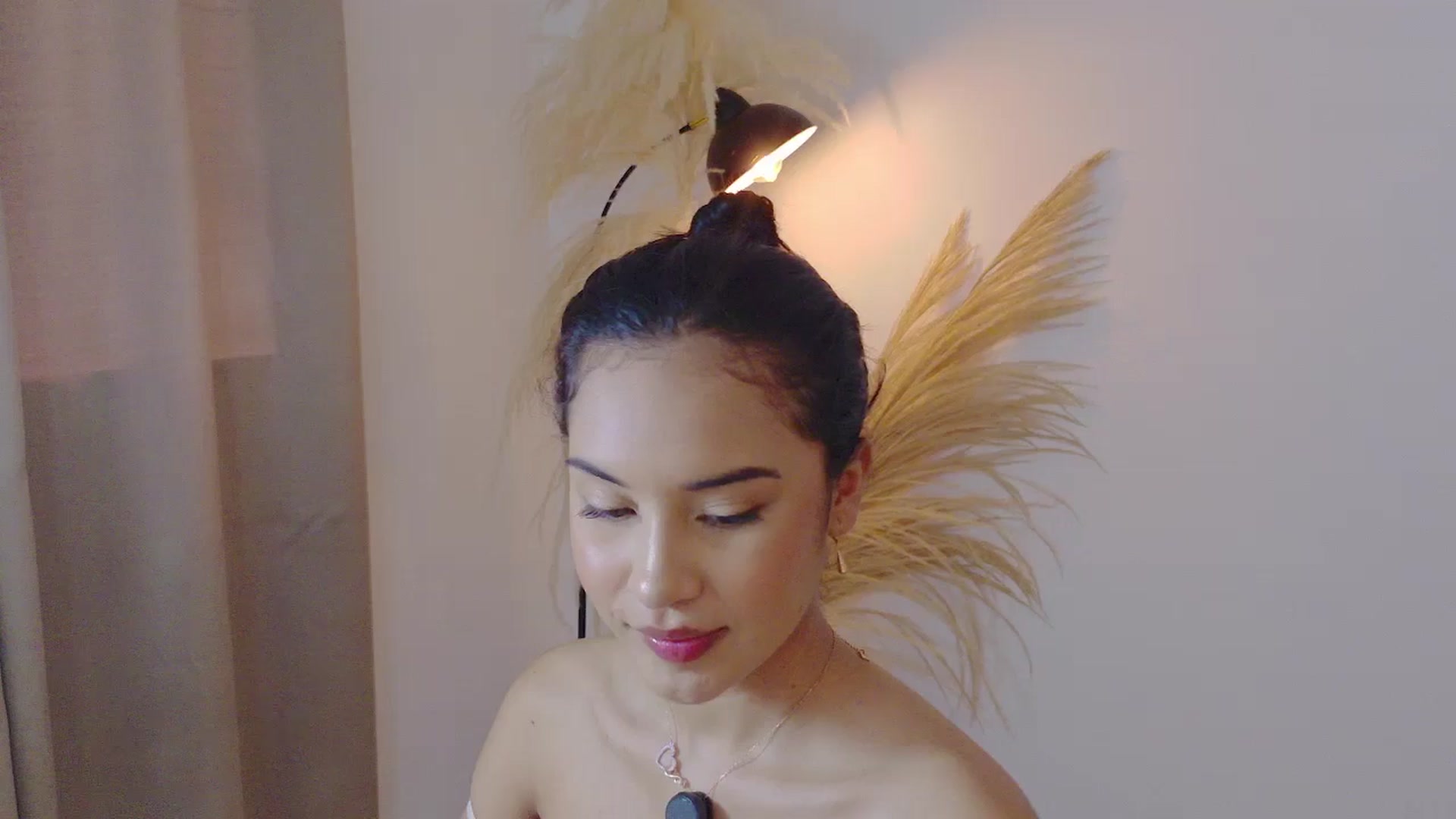 Gallery image thumbnail from Arielle_1's myfreecams stream on, 11/08/2025, 17:17 image 9 of 20