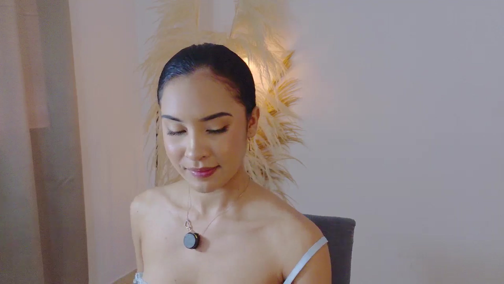 Gallery image thumbnail from Arielle_1's myfreecams stream on, 11/11/2025, 17:06 image 14 of 20