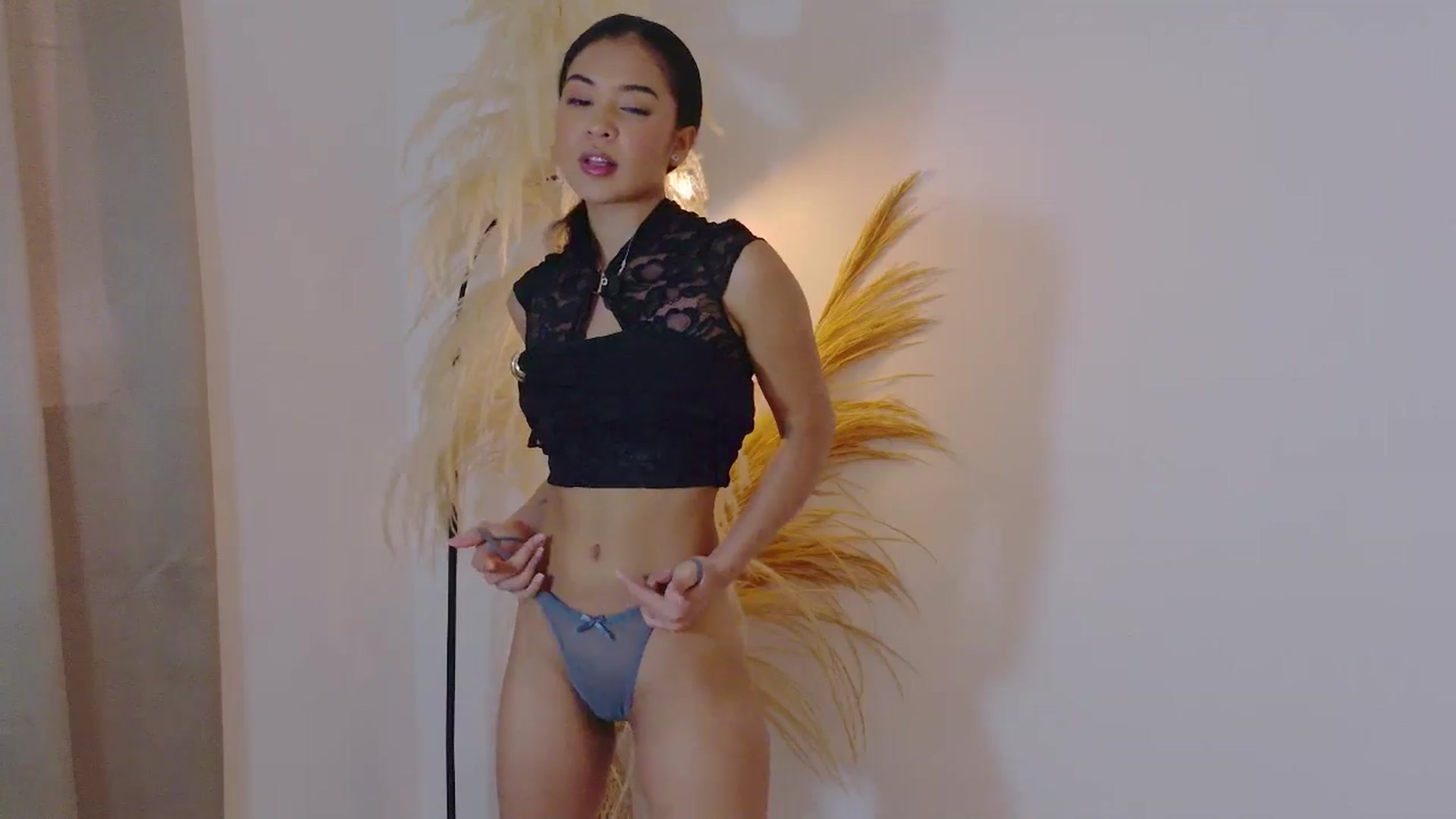 Gallery image thumbnail from Arielle_1's myfreecams stream on, 11/15/2025, 14:24 image 14 of 20
