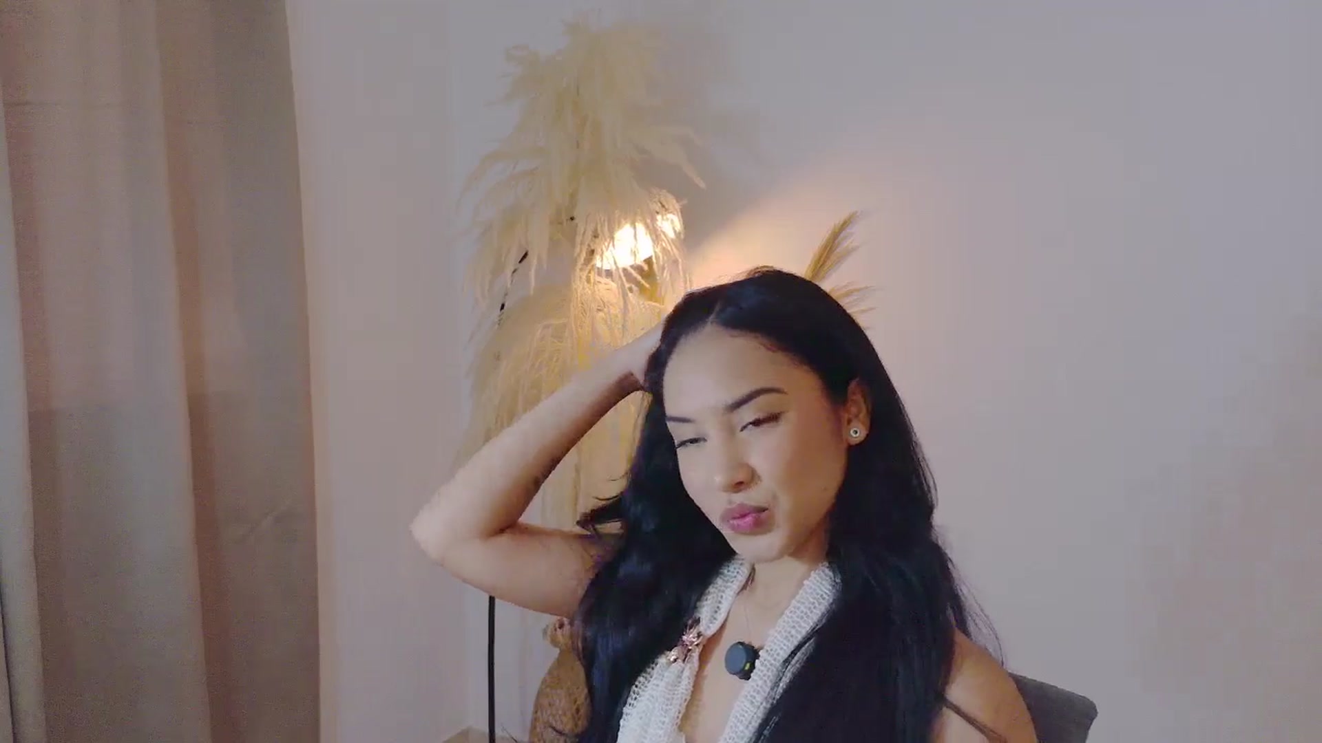 Gallery image thumbnail from Arielle_1's myfreecams stream on, 11/17/2025, 13:57 image 8 of 20