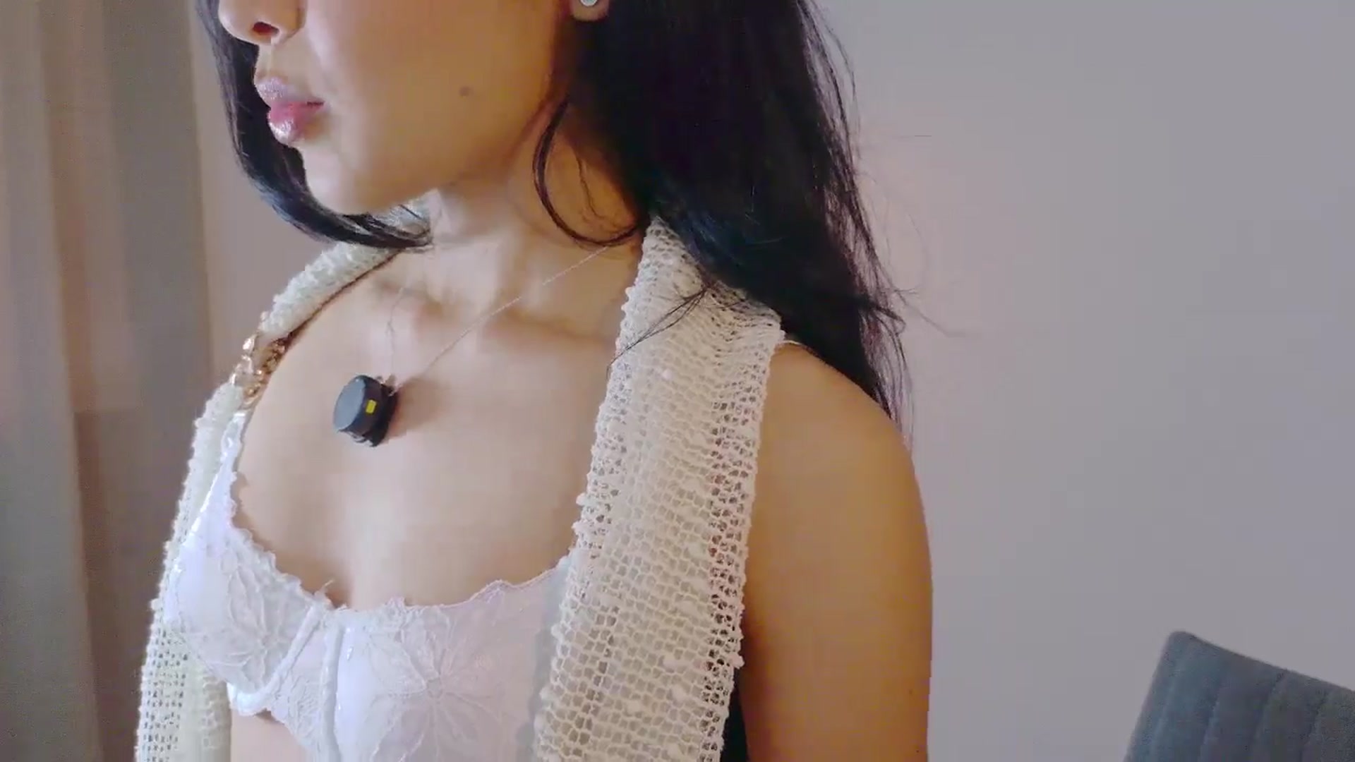 Gallery image thumbnail from Arielle_1's myfreecams stream on, 11/17/2025, 13:57 image 16 of 20
