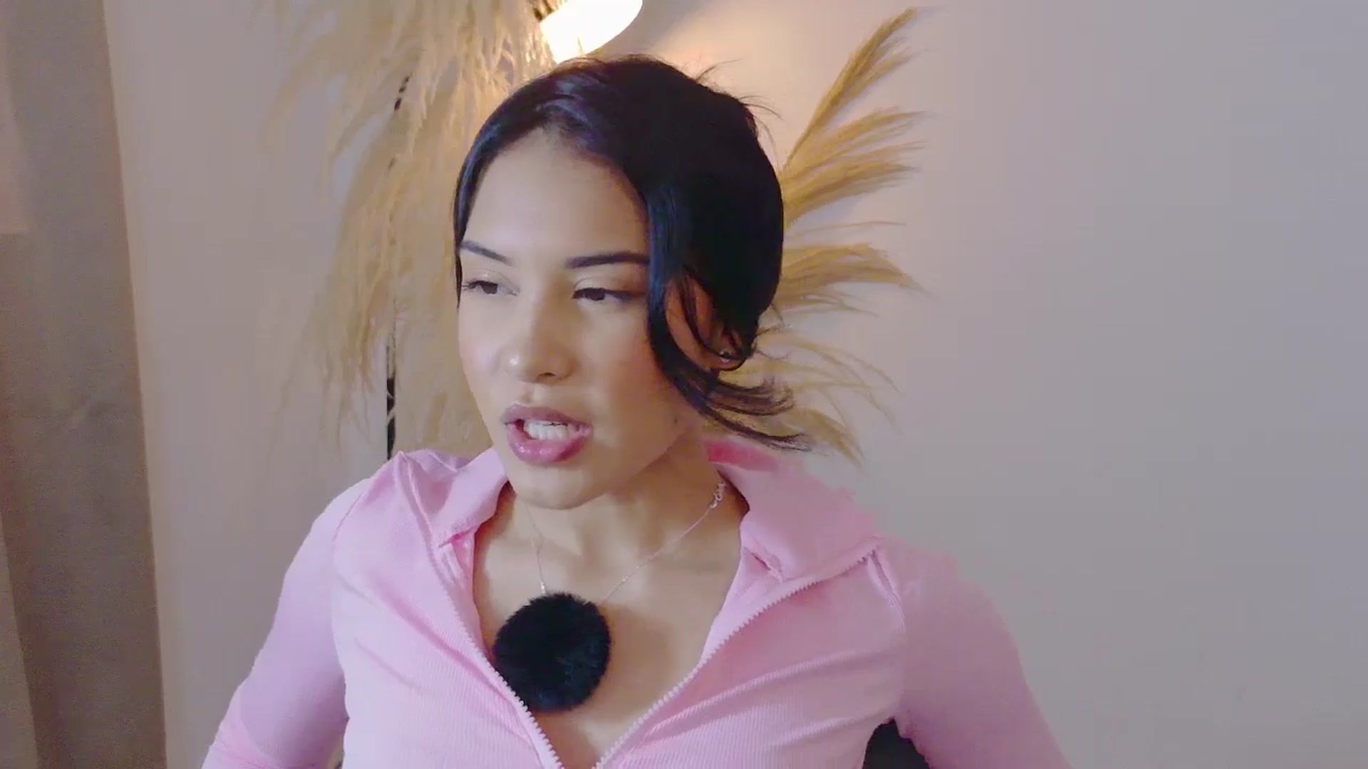 Gallery image thumbnail from Arielle_1's myfreecams stream on, 11/25/2025, 19:28 image 12 of 20