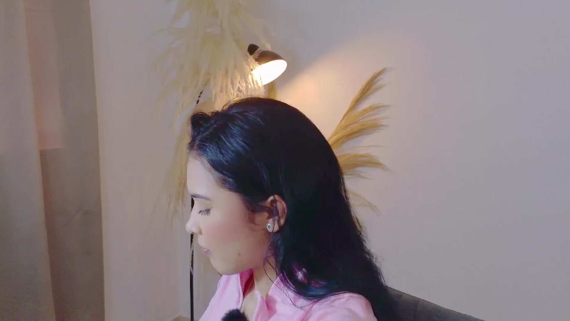 Gallery image thumbnail from Arielle_1's myfreecams stream on, 11/25/2025, 19:28 image 5 of 20