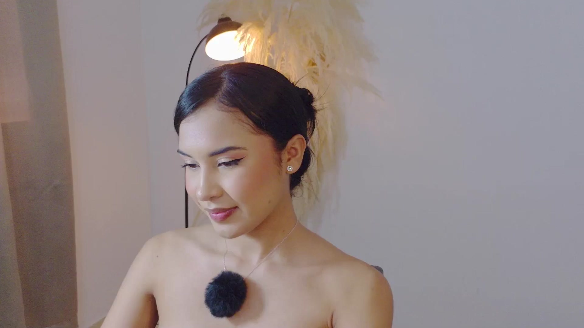 Gallery image thumbnail from Arielle_1's myfreecams stream on, 12/06/2025, 16:08 image 20 of 20