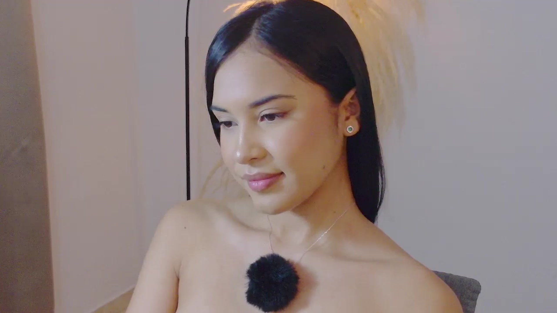 Gallery image thumbnail from Arielle_1's myfreecams stream on, 12/09/2025, 16:25 image 13 of 20