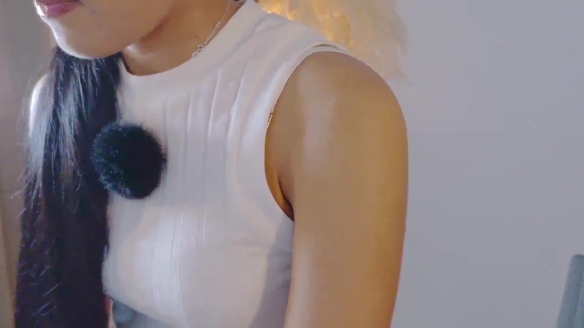 Gallery image thumbnail from Arielle_1's myfreecams stream on, 12/11/2025, 14:32 image 11 of 20