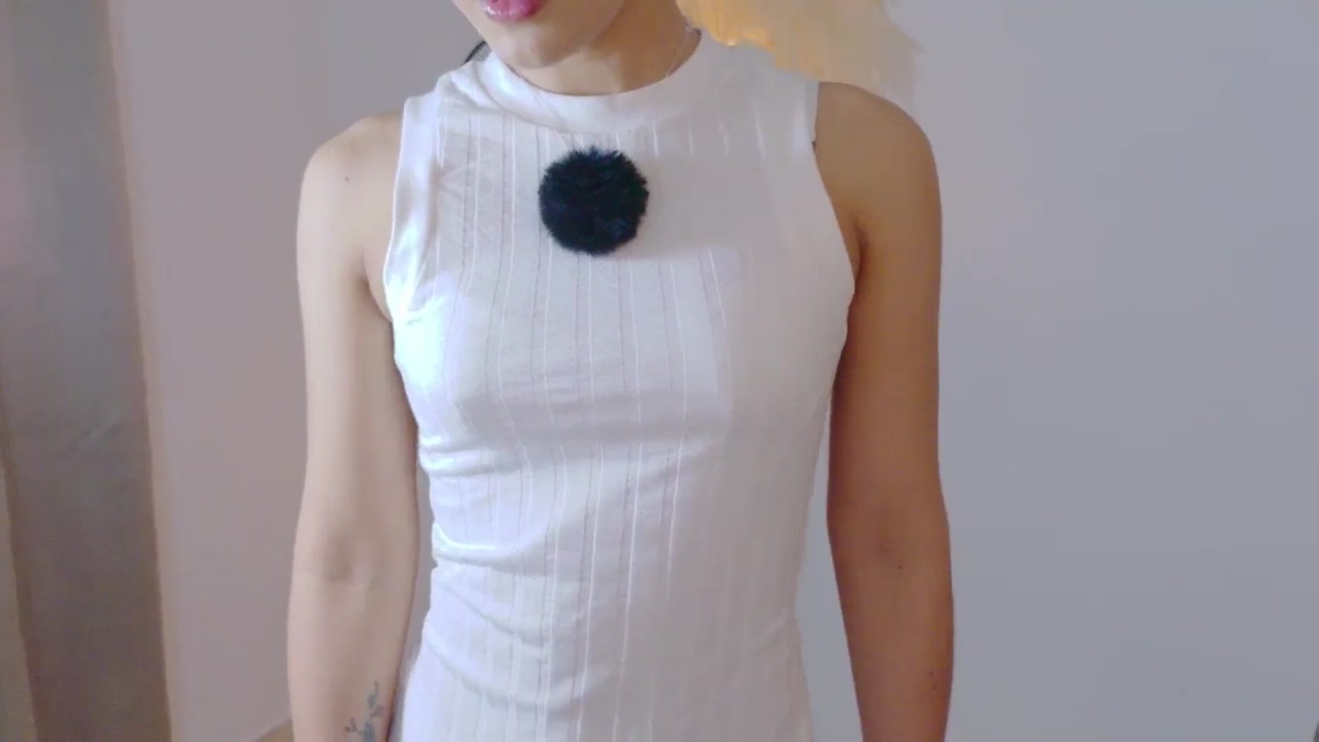 Gallery image thumbnail from Arielle_1's myfreecams stream on, 12/11/2025, 14:32 image 10 of 20