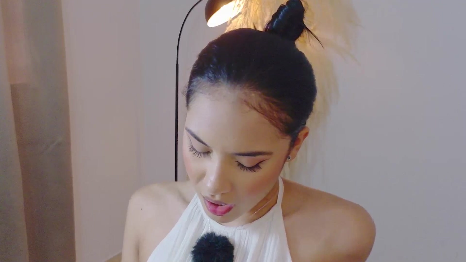 Gallery image thumbnail from Arielle_1's myfreecams stream on, 12/14/2025, 15:31 image 13 of 20