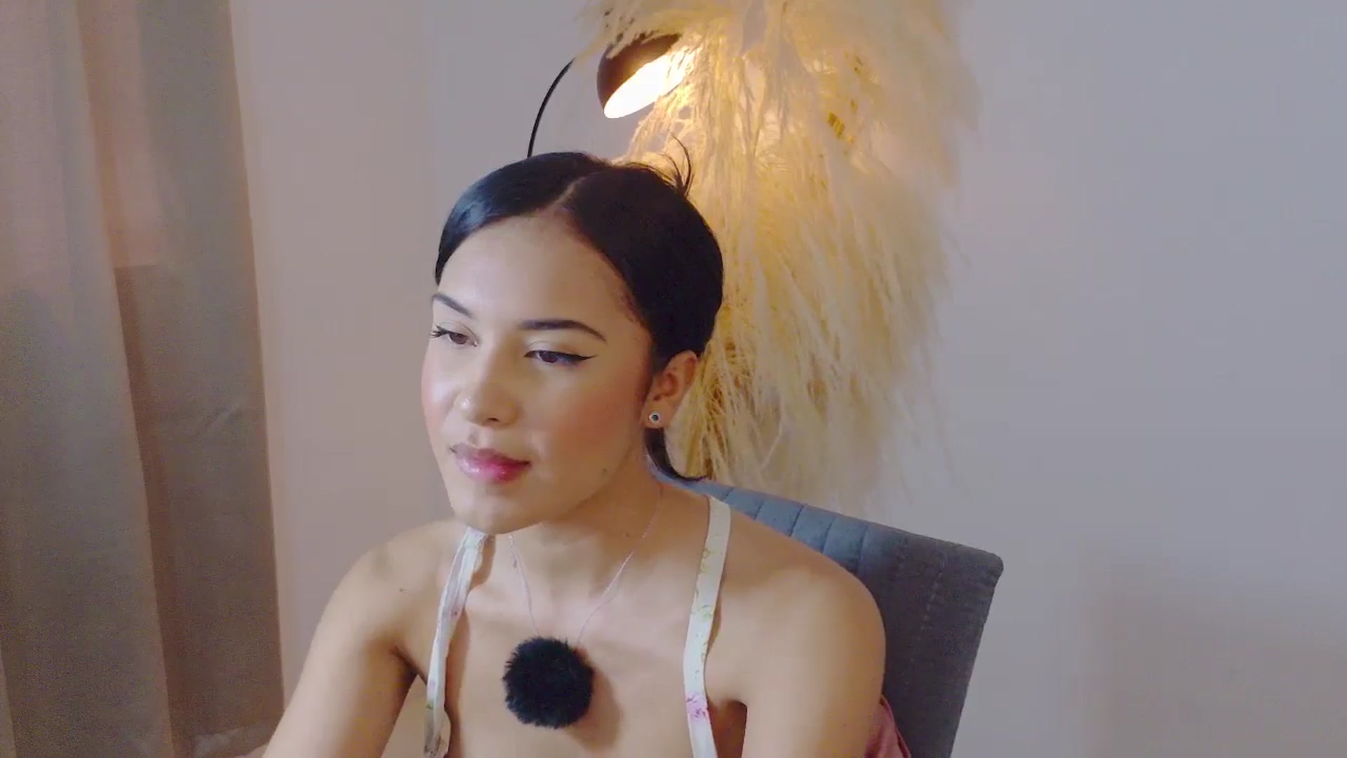 Gallery image thumbnail from Arielle_1's myfreecams stream on, 12/18/2025, 15:23 image 12 of 20