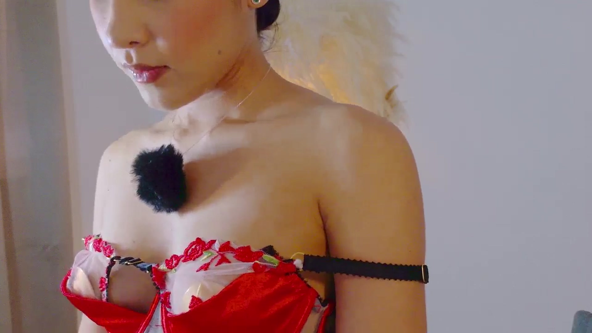 Gallery image thumbnail from Arielle_1's myfreecams stream on, 12/22/2025, 14:17 image 11 of 20