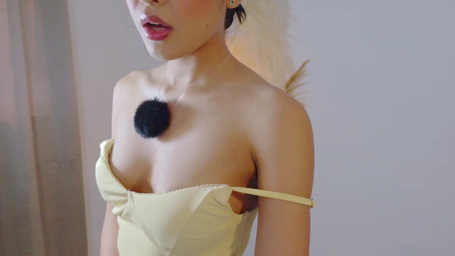 Gallery image thumbnail from Arielle_1's myfreecams stream on, 12/27/2025, 14:51 image 1 of 20