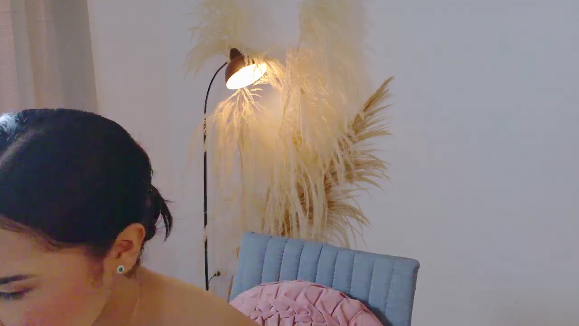 Gallery image thumbnail from Arielle_1's myfreecams stream on, 12/27/2025, 14:51 image 2 of 20