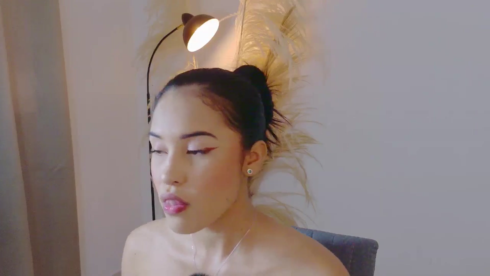 Gallery image thumbnail from Arielle_1's myfreecams stream on, 01/04/2026, 15:19 image 2 of 20