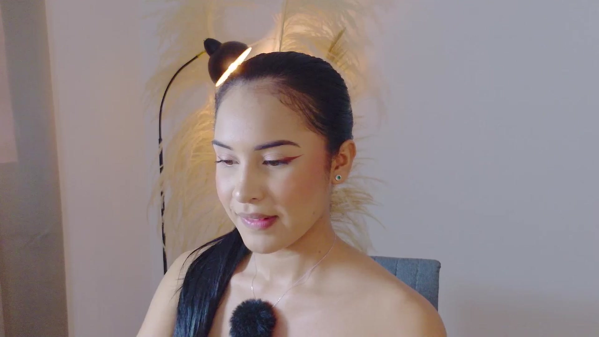 Gallery image thumbnail from Arielle_1's myfreecams stream on, 01/04/2026, 16:11 image 11 of 20